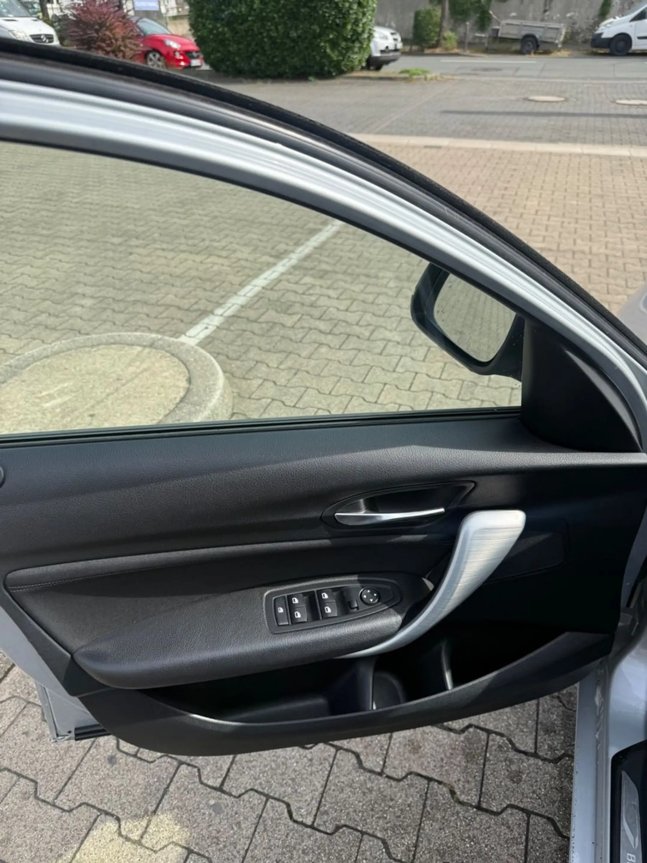 BMW 118 i 5trg.SPORT XENON SHZ PDC — photo 10