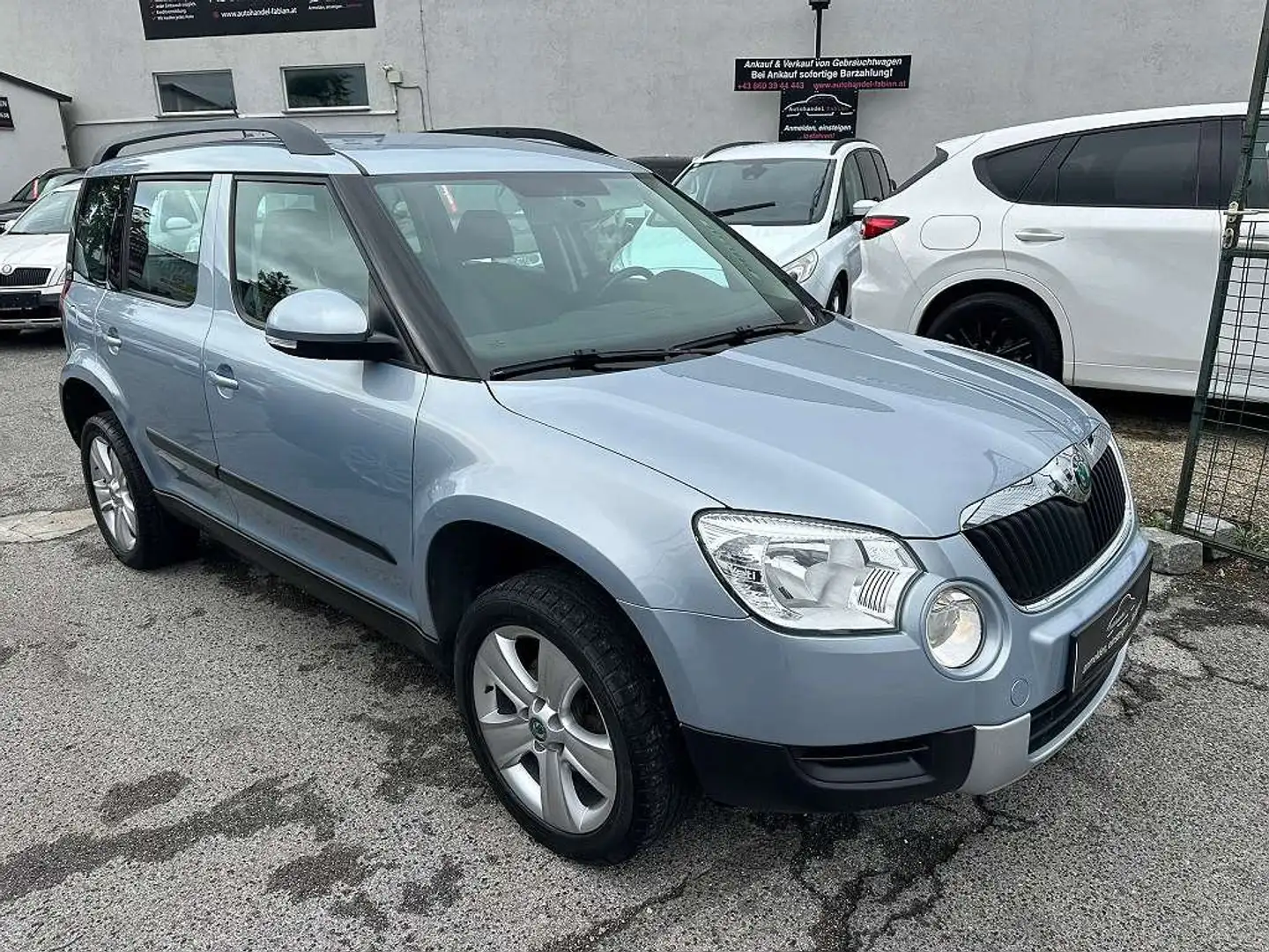 Skoda Yeti 4x4 1,8 TSI Allrad 160PS mit PARKHILFE Sitzheizung Blau - 1