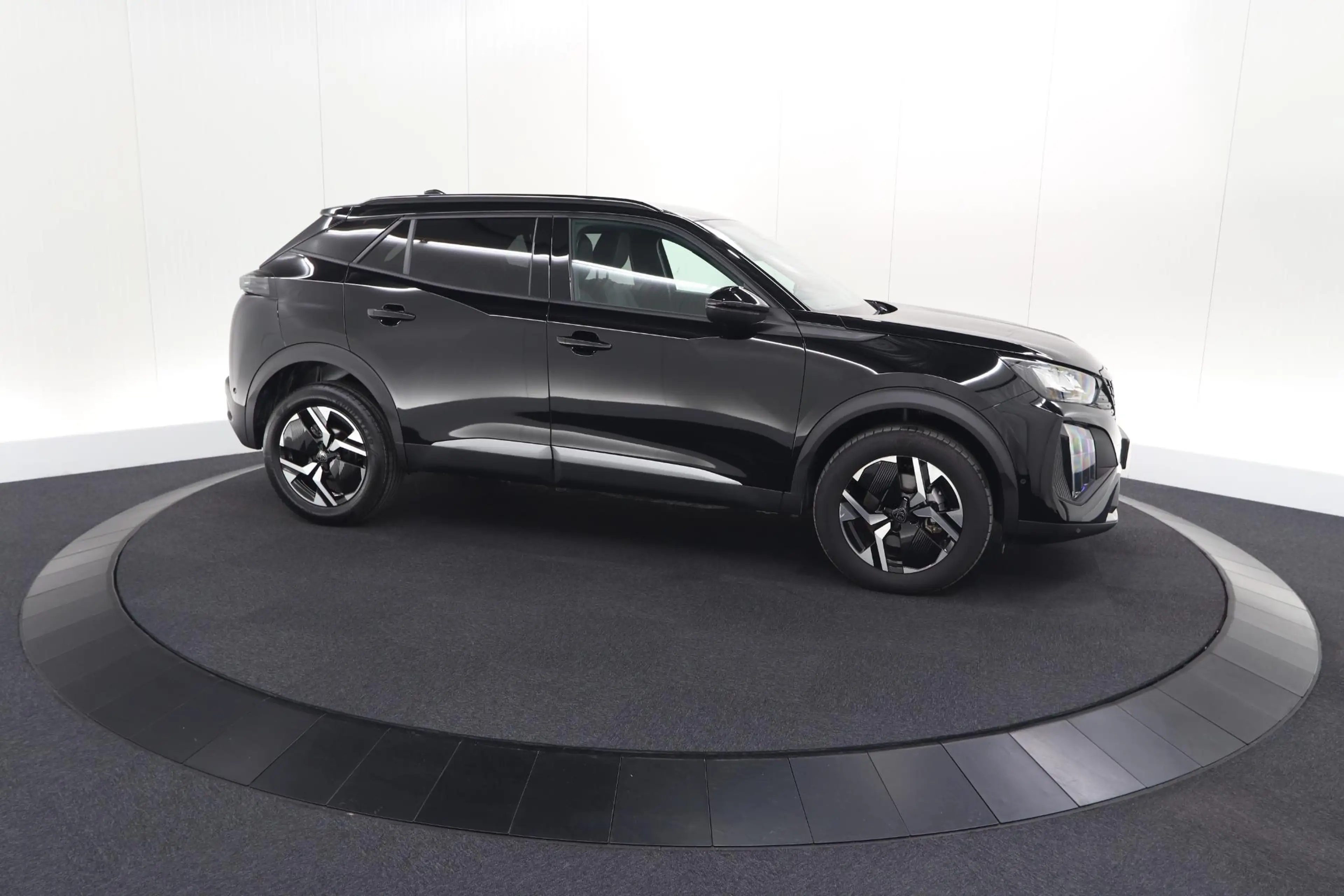 Peugeot 2008 1.2 Hybrid 145 Allure | 360 Camera | Adaptieve Cru — photo 4