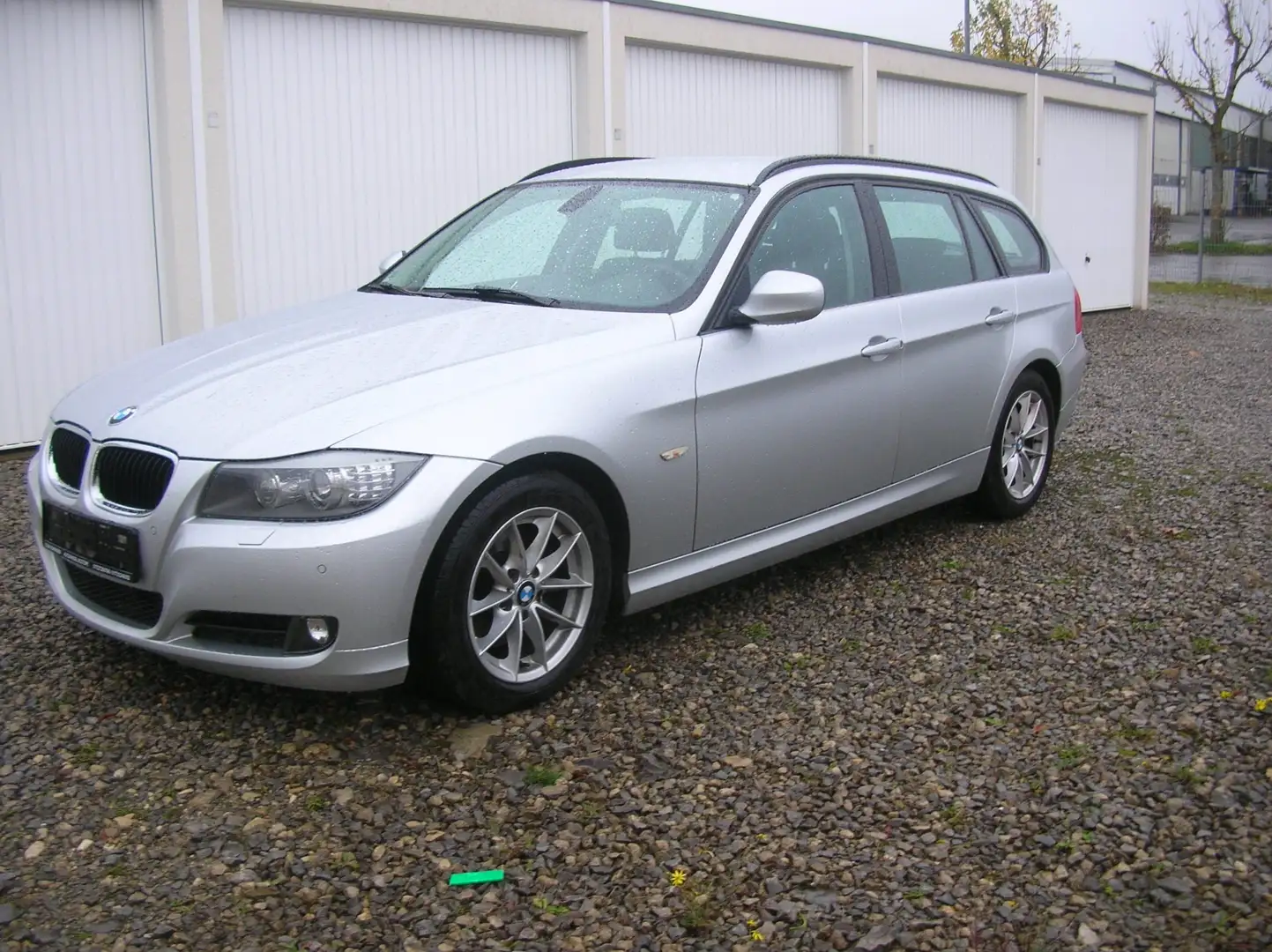 BMW 320 d Touring - Navi - Klima - PDC - AHK .. Argent - 1