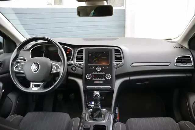 Renault Megane view 8