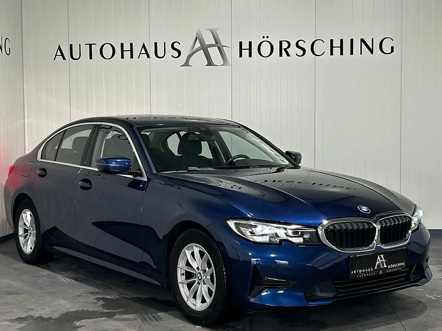 BMW 318 d Aut.//DIGITAL-TACHO//RÜCKFAHRKAMERA// Blau - 1