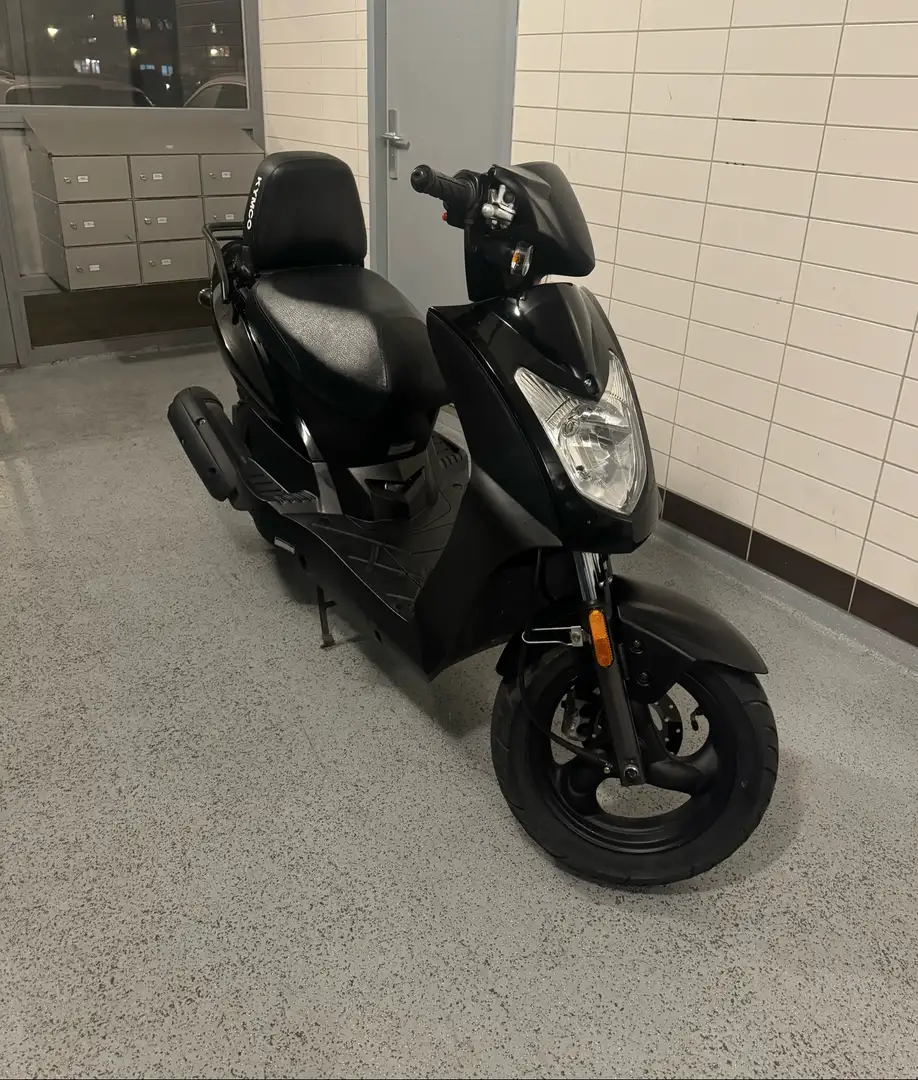 Kymco Agility 125 Zwart - 2