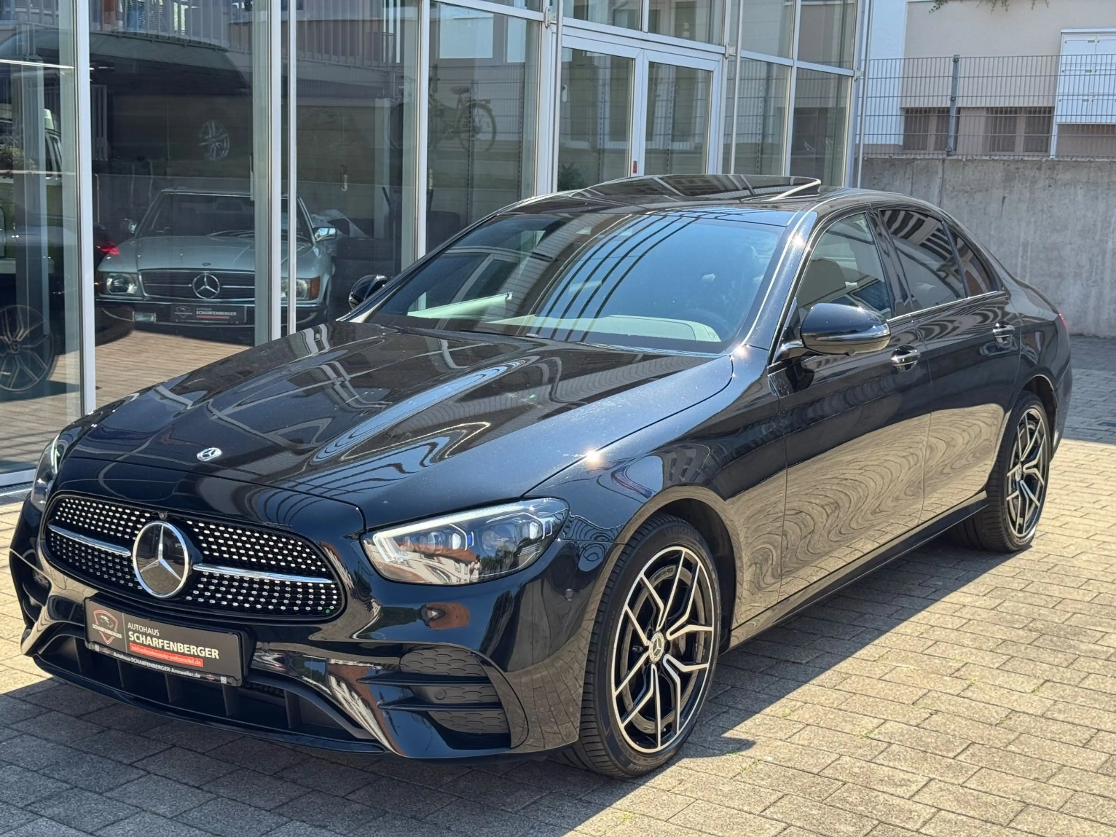 Mercedes-Benz E 400 E400d Limousine 4Matic+AMG+AHK+MultiB.+360 — photo 14
