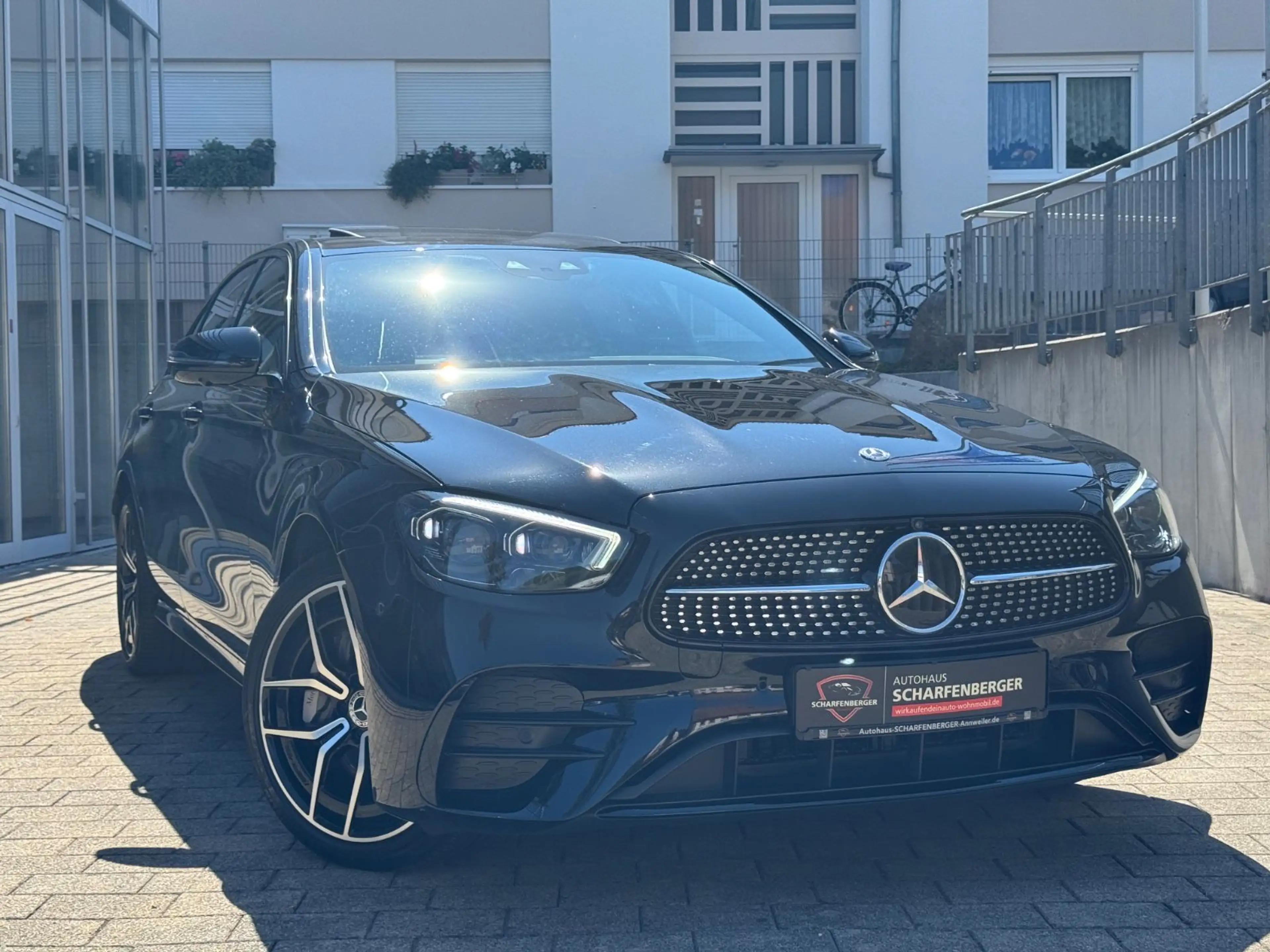 Mercedes-Benz E 400 E400d Limousine 4Matic+AMG+AHK+MultiB.+360