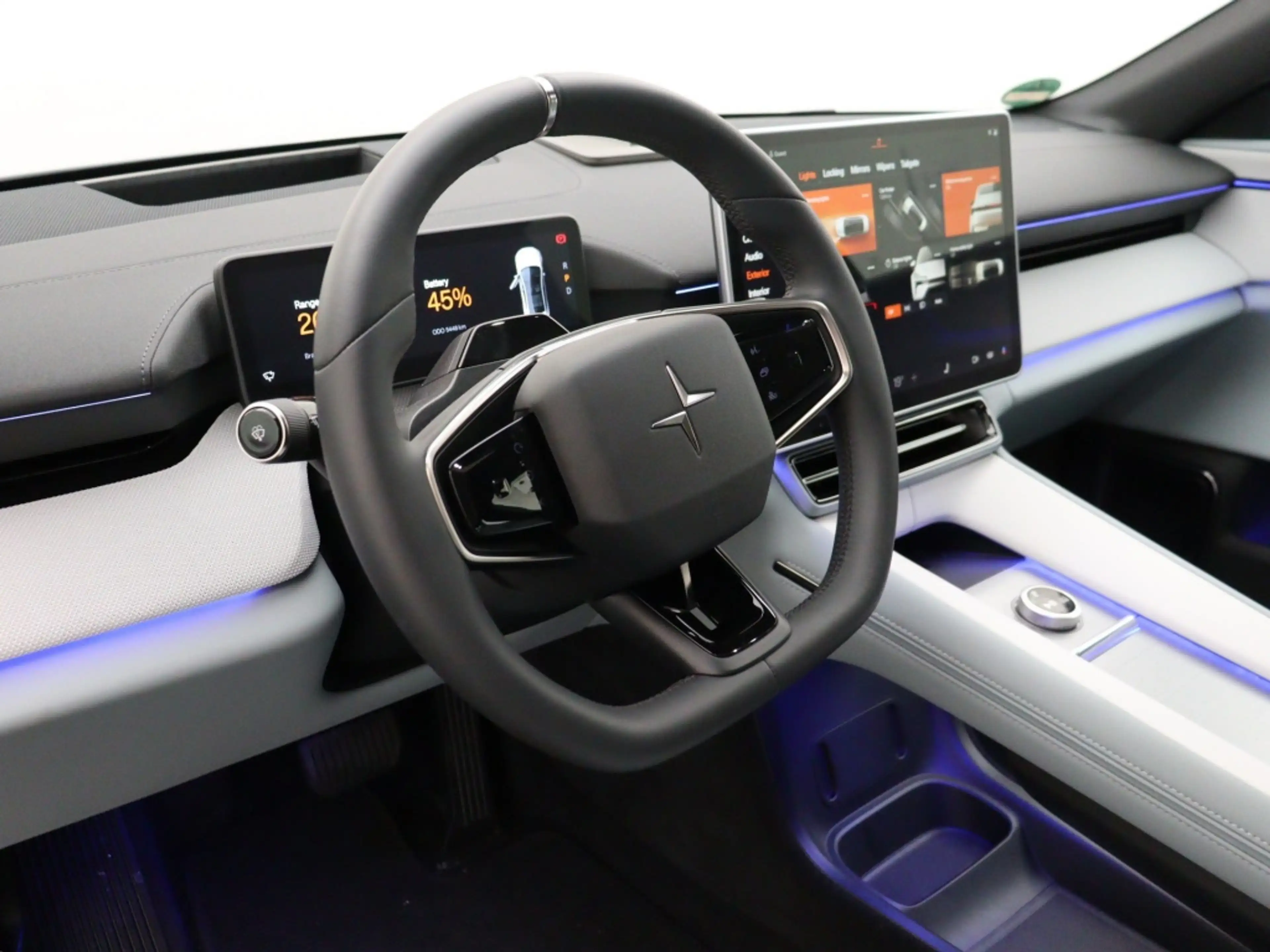 Polestar 4 LONG RANGE DUAL MOTOR PILOT PLUS PACK HARMAN KARDO — photo 10