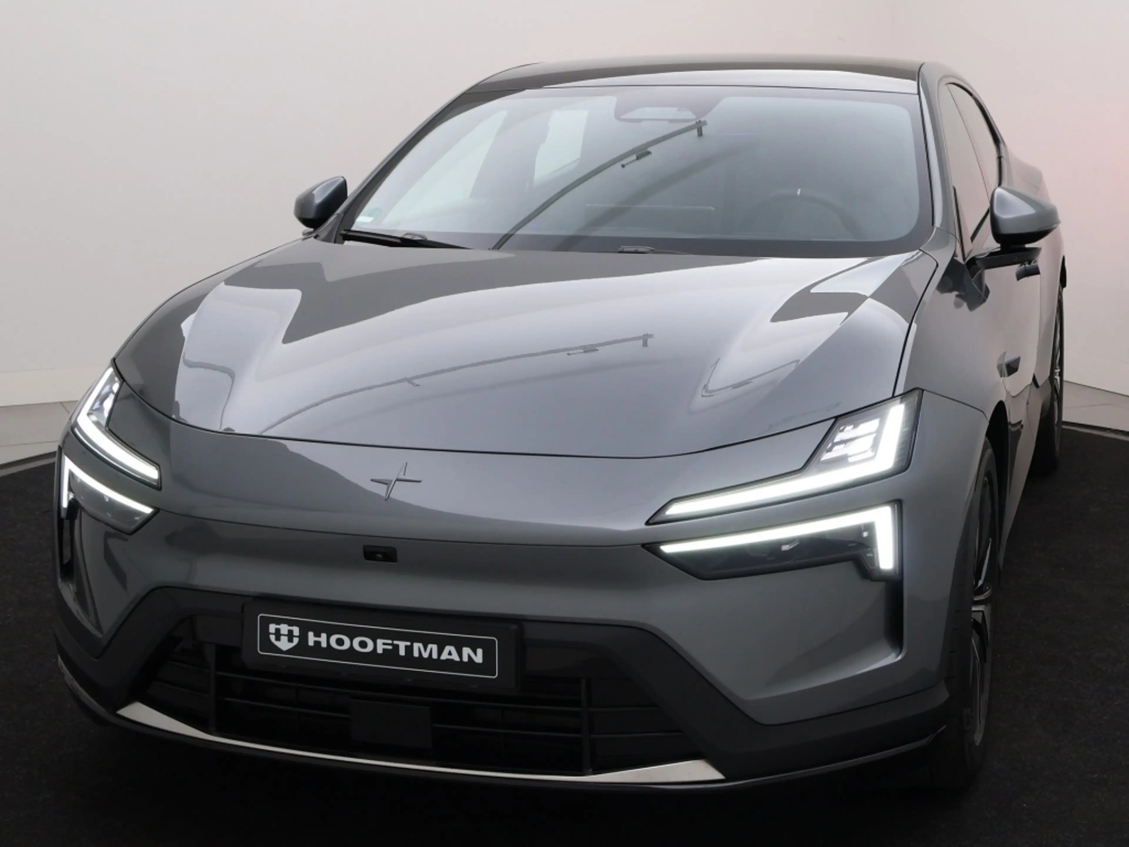 Polestar 4 LONG RANGE DUAL MOTOR PILOT PLUS PACK HARMAN KARDO — photo 6