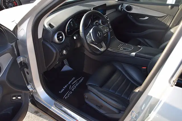 Mercedes-Benz GLC view 4