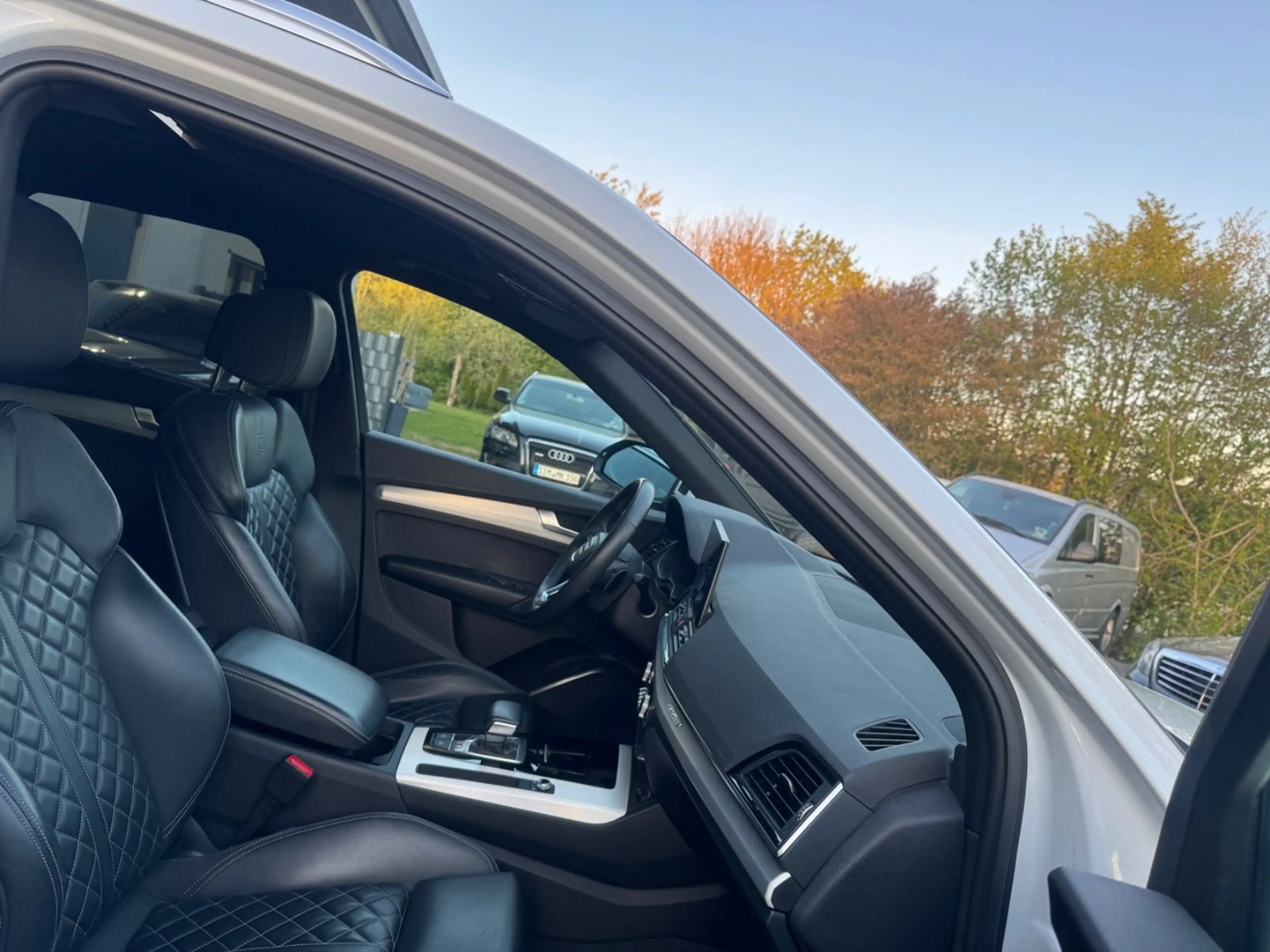 Audi SQ5 3.0 TDI,Sitze Raute,Pano,21",Matrix — photo 12