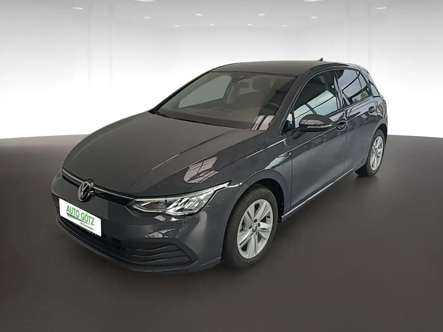 Volkswagen Golf Life DSG Navi*LED*ACC*Kamera*LichtAssist*Induktiv Grijs - 2