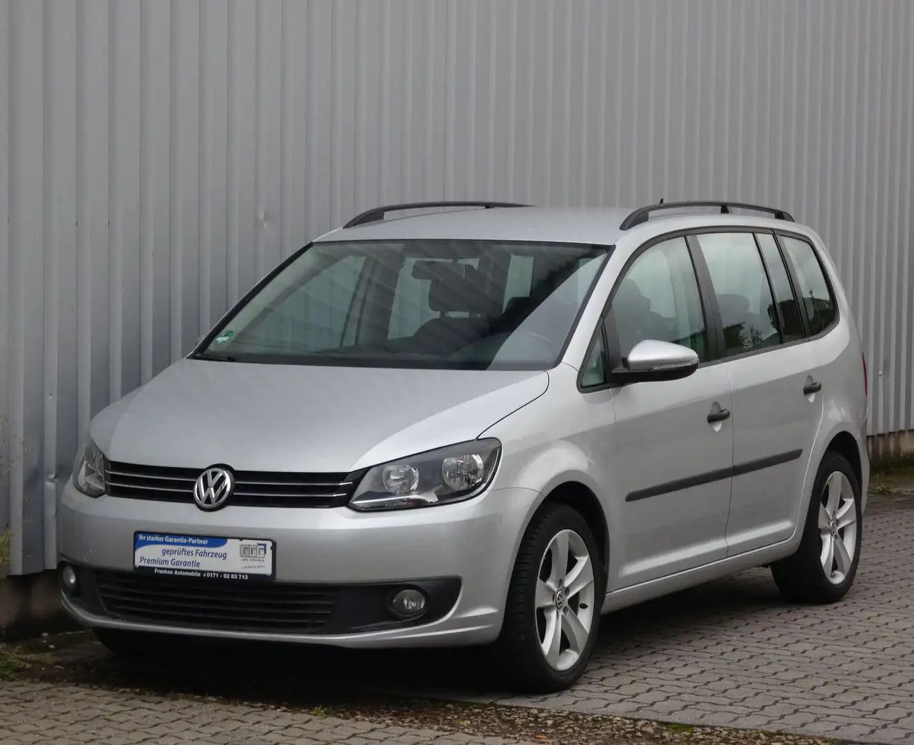 Volkswagen Touran -Motor Überholt-Klima-Navi-AHK-PDC-Alu Argent - 1