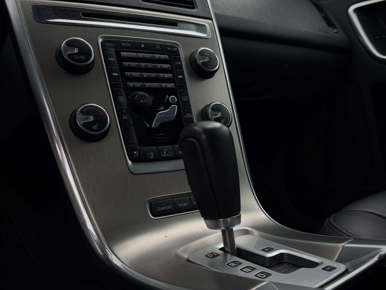 2012 Volvo XC60 T6 Platinum thumb 15