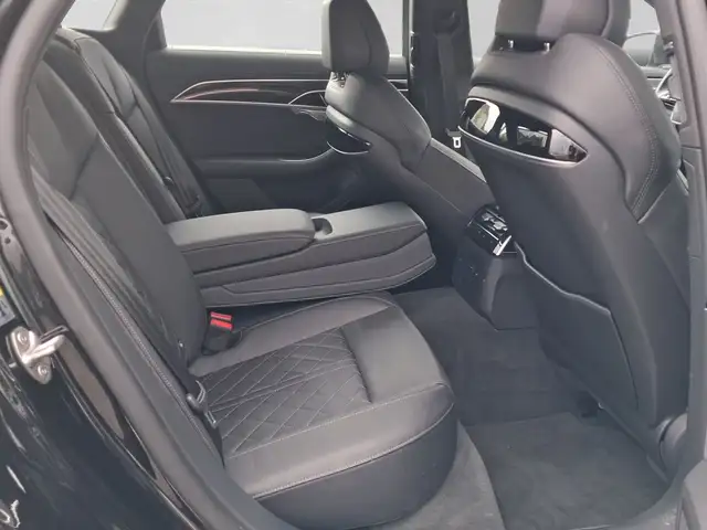Audi A8 view 6