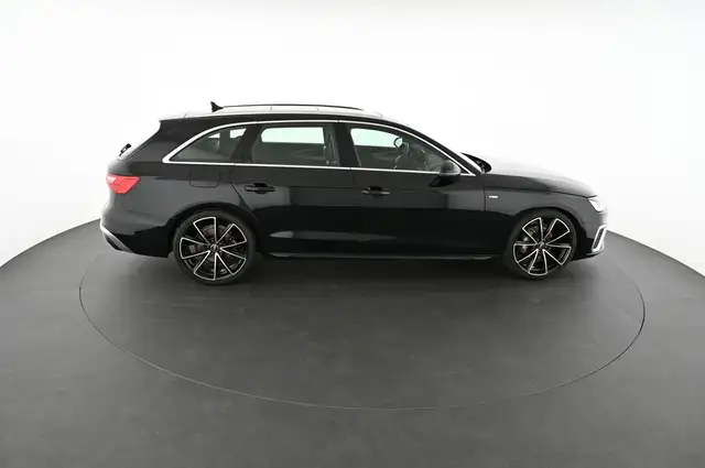Audi A4 view 6