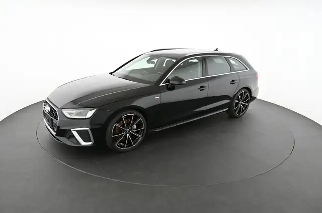 Audi A4 view 3