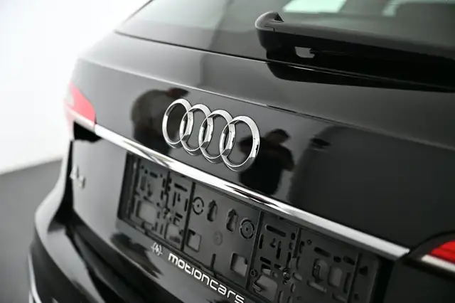 Audi A4 view 13