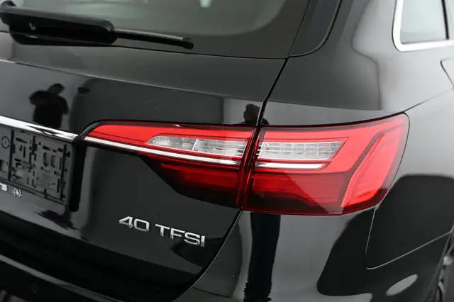Audi A4 view 14