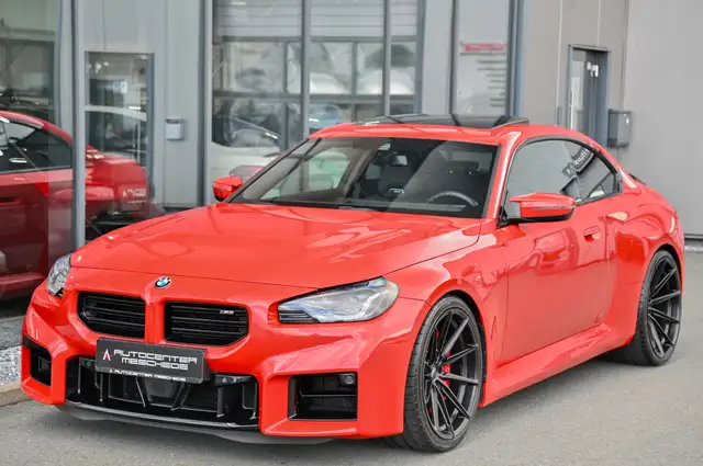 BMW M2 view 3