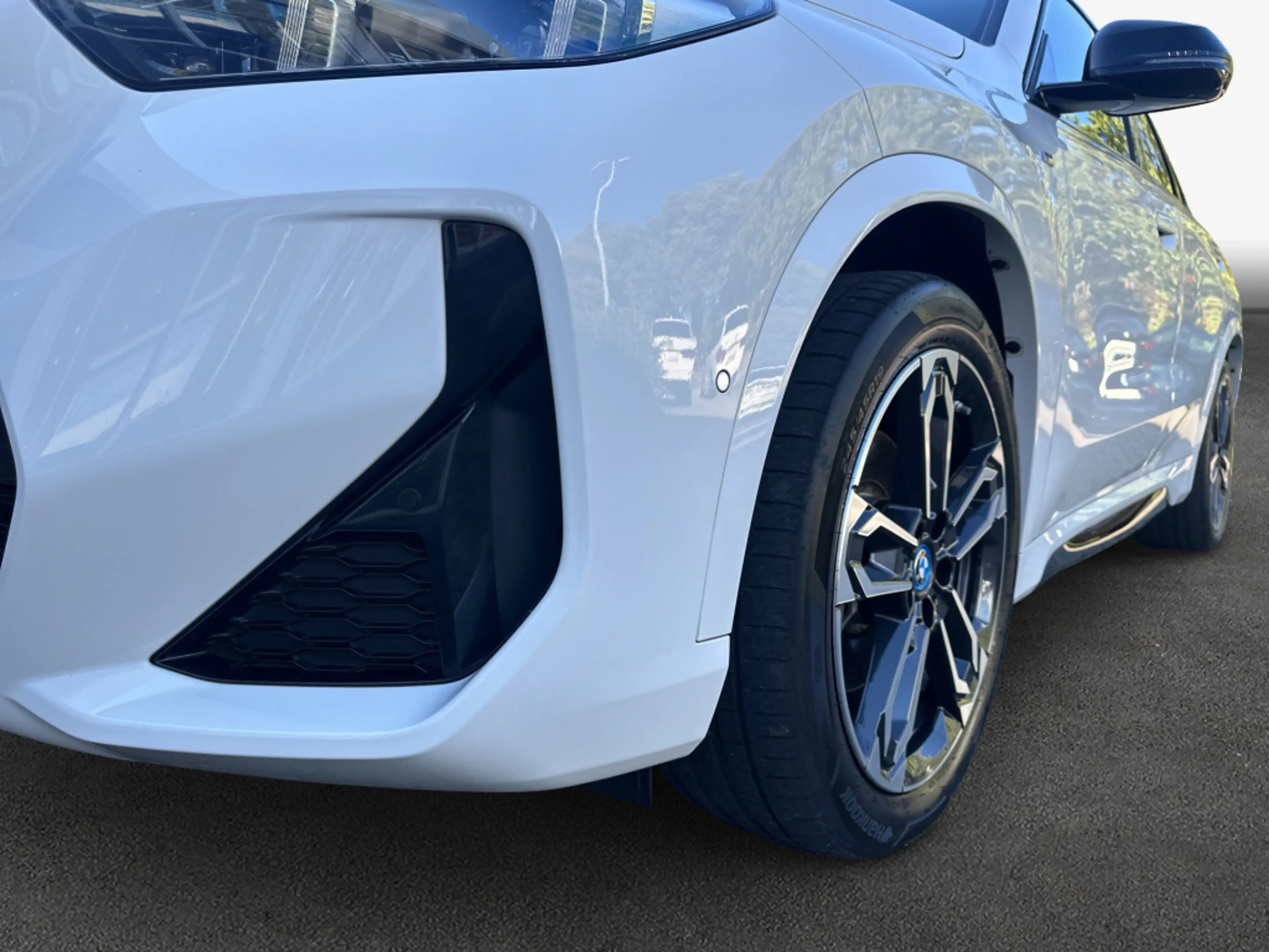BMW iX1 xDrive30 M Sportpaket LED* HiFi* Head-Up* — photo 8