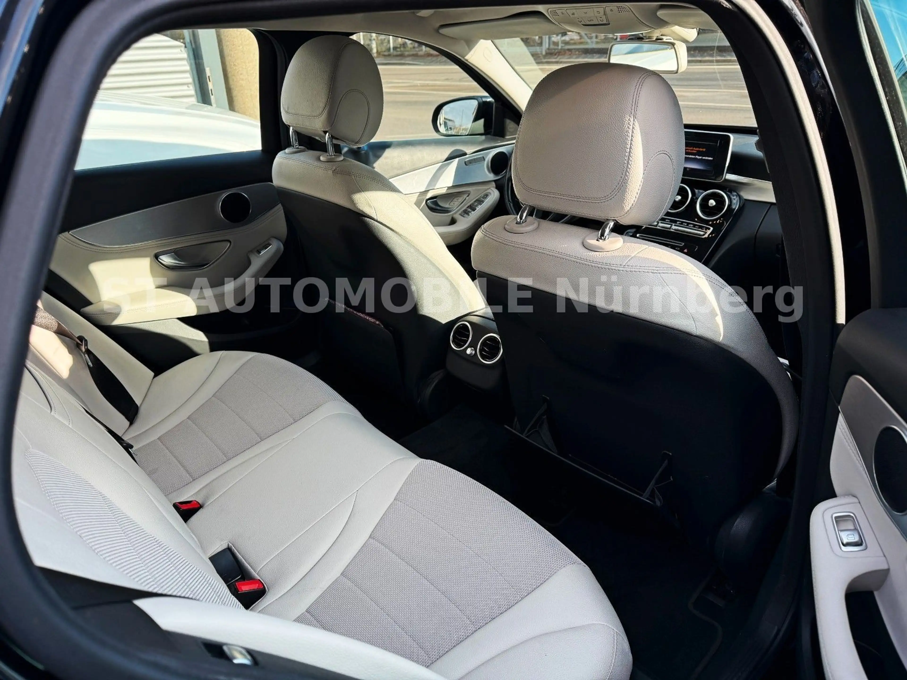 Mercedes-Benz C 250 T-Modell BlueTec Avantgarde*KAMERA*LED*ACC — photo 11
