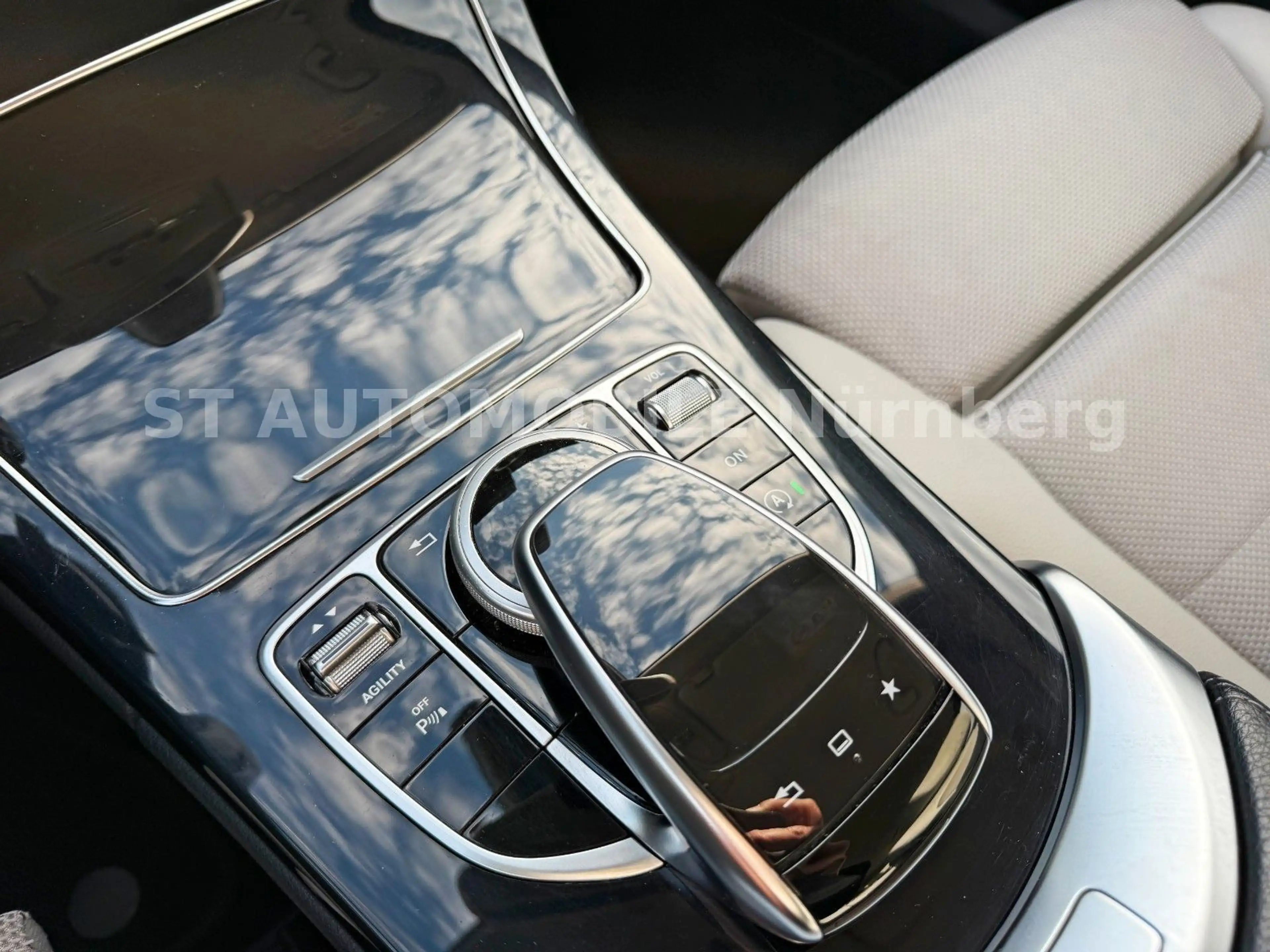 Mercedes-Benz C 250 T-Modell BlueTec Avantgarde*KAMERA*LED*ACC — photo 15