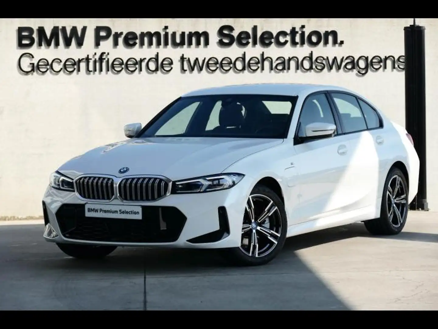 BMW 330 330e Berline M Sport | TOWB | Blanc - 1