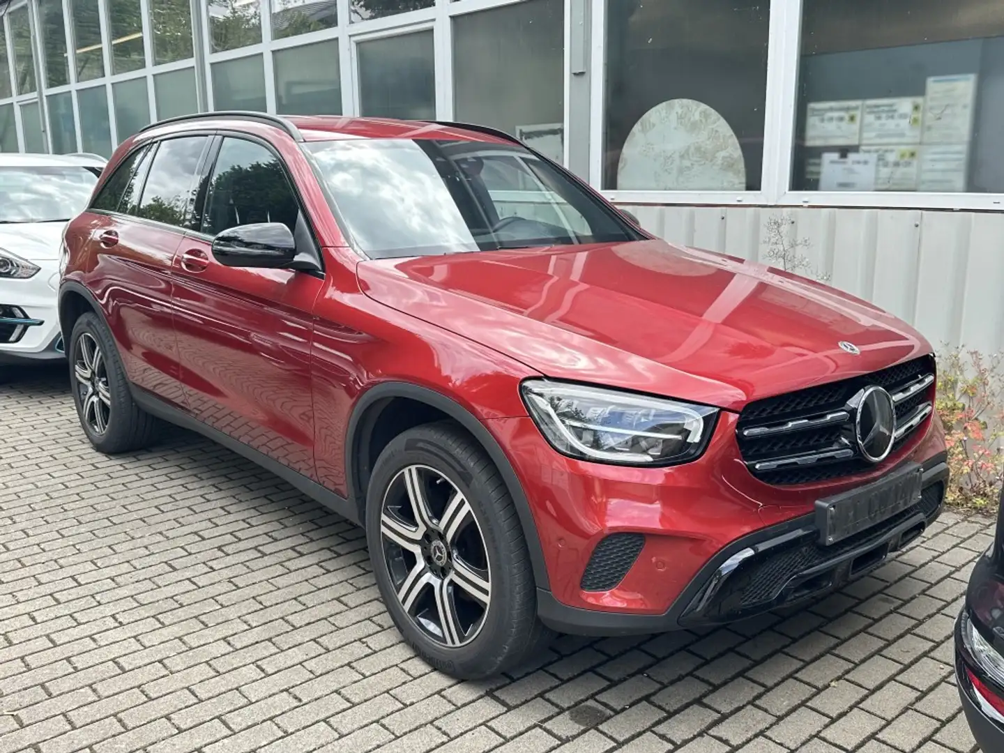 Mercedes-Benz GLC 220 d*4Matic*ACC*Head-up*R.Cam*dig.Cockpit* Roşu - 1