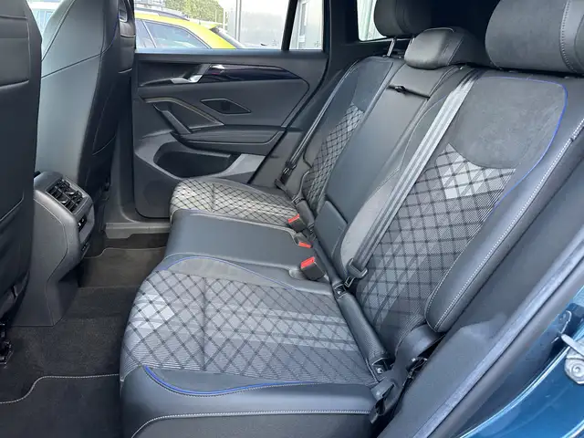 Volkswagen Tiguan view 13