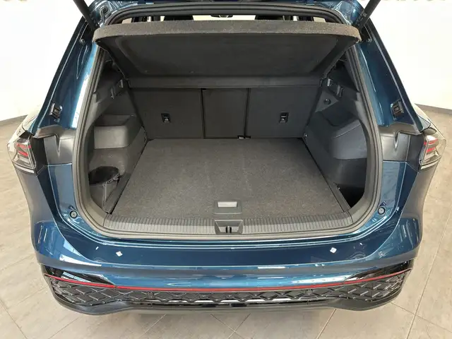 Volkswagen Tiguan view 6