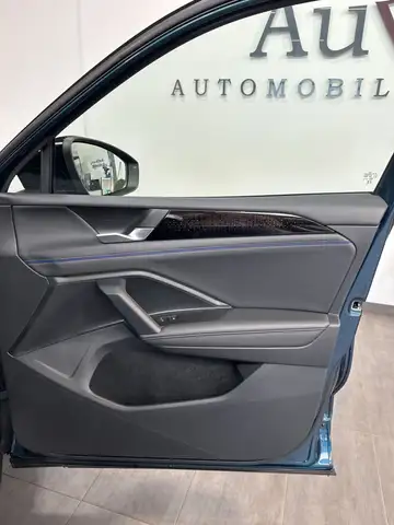 Volkswagen Tiguan view 10