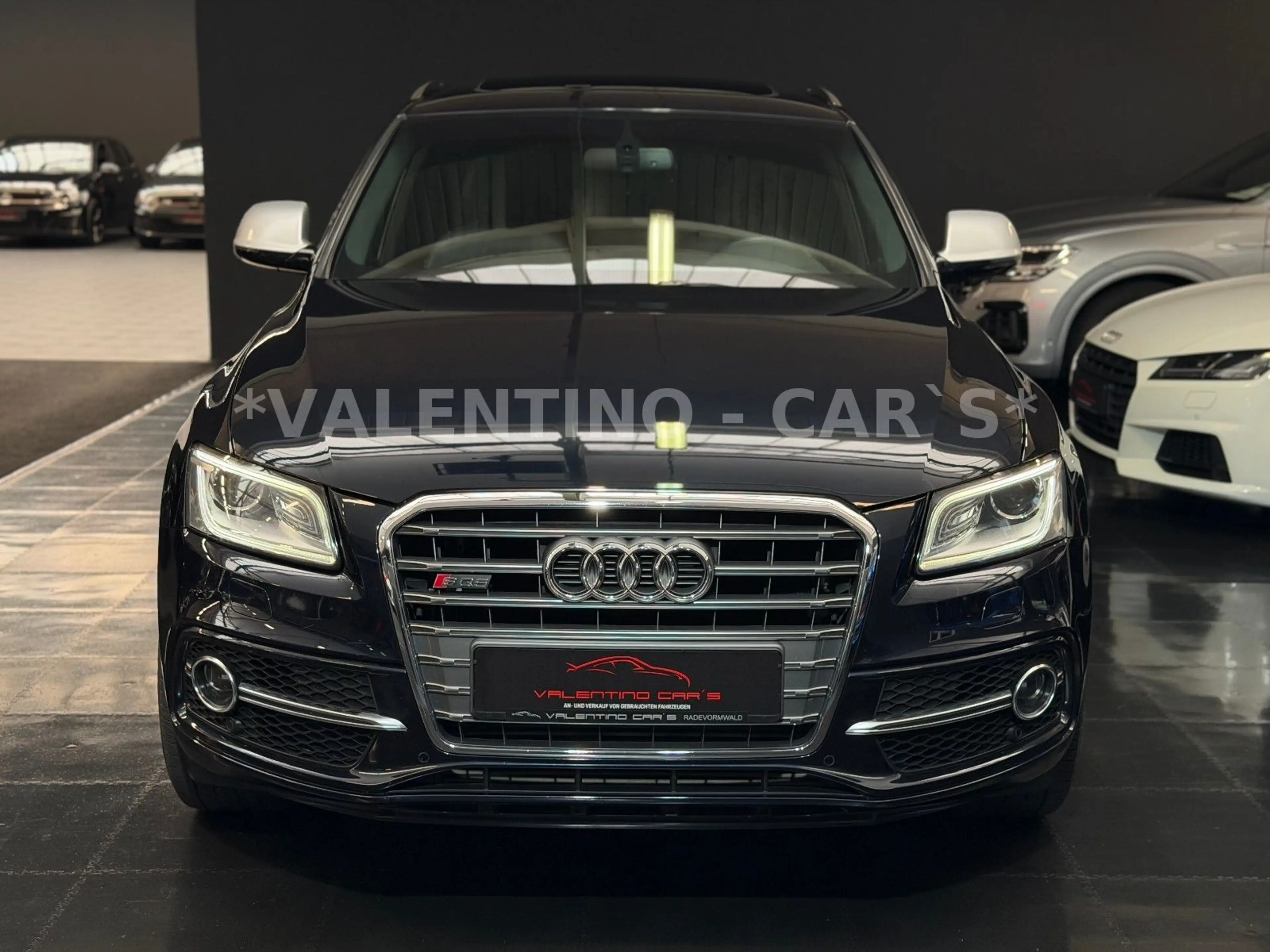 Audi SQ5 3.0 TDI quattro S-Tron/Kam/Pano/AHK/B&O/Temp — photo 3