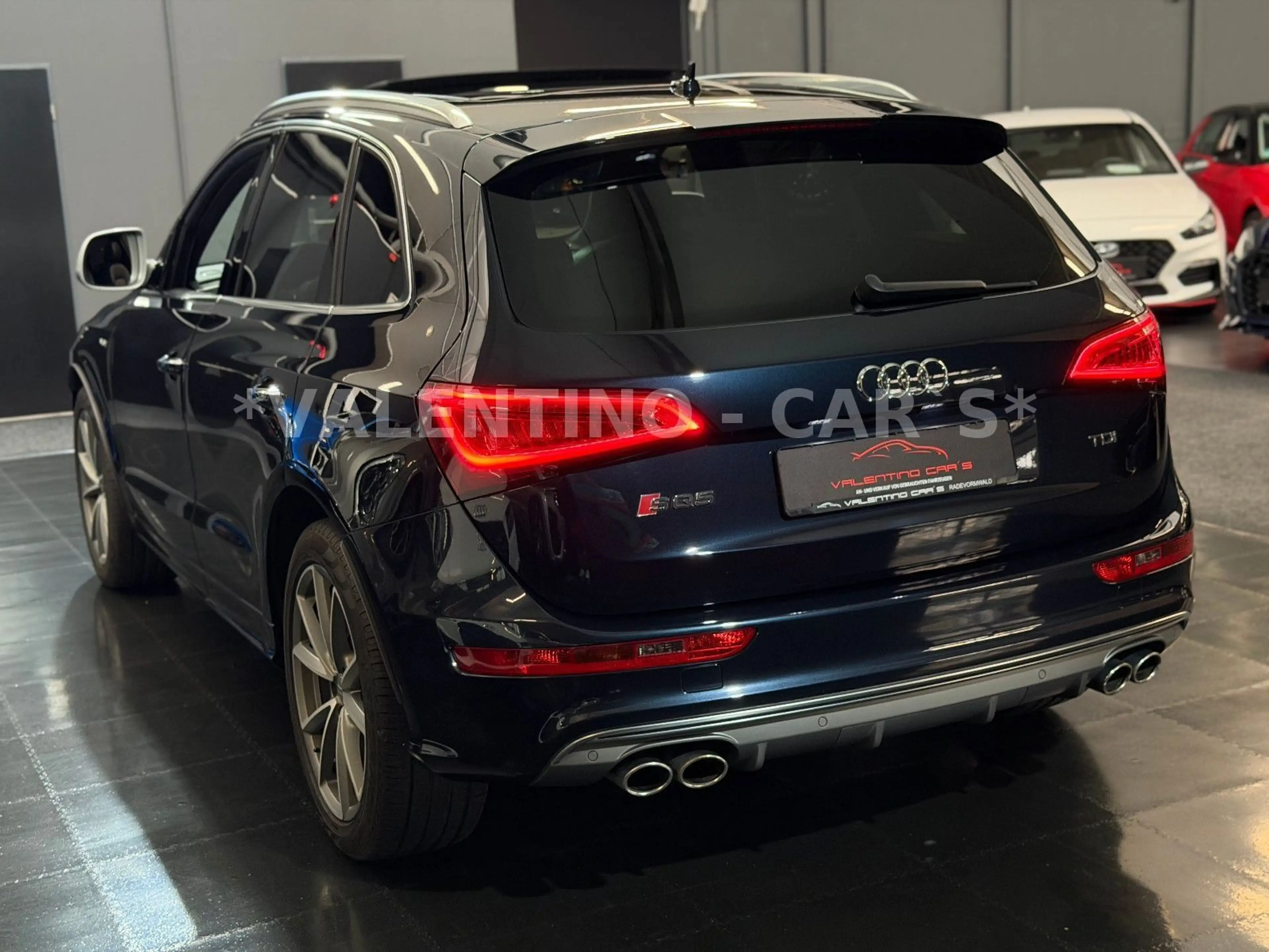 Audi SQ5 3.0 TDI quattro S-Tron/Kam/Pano/AHK/B&O/Temp — photo 8