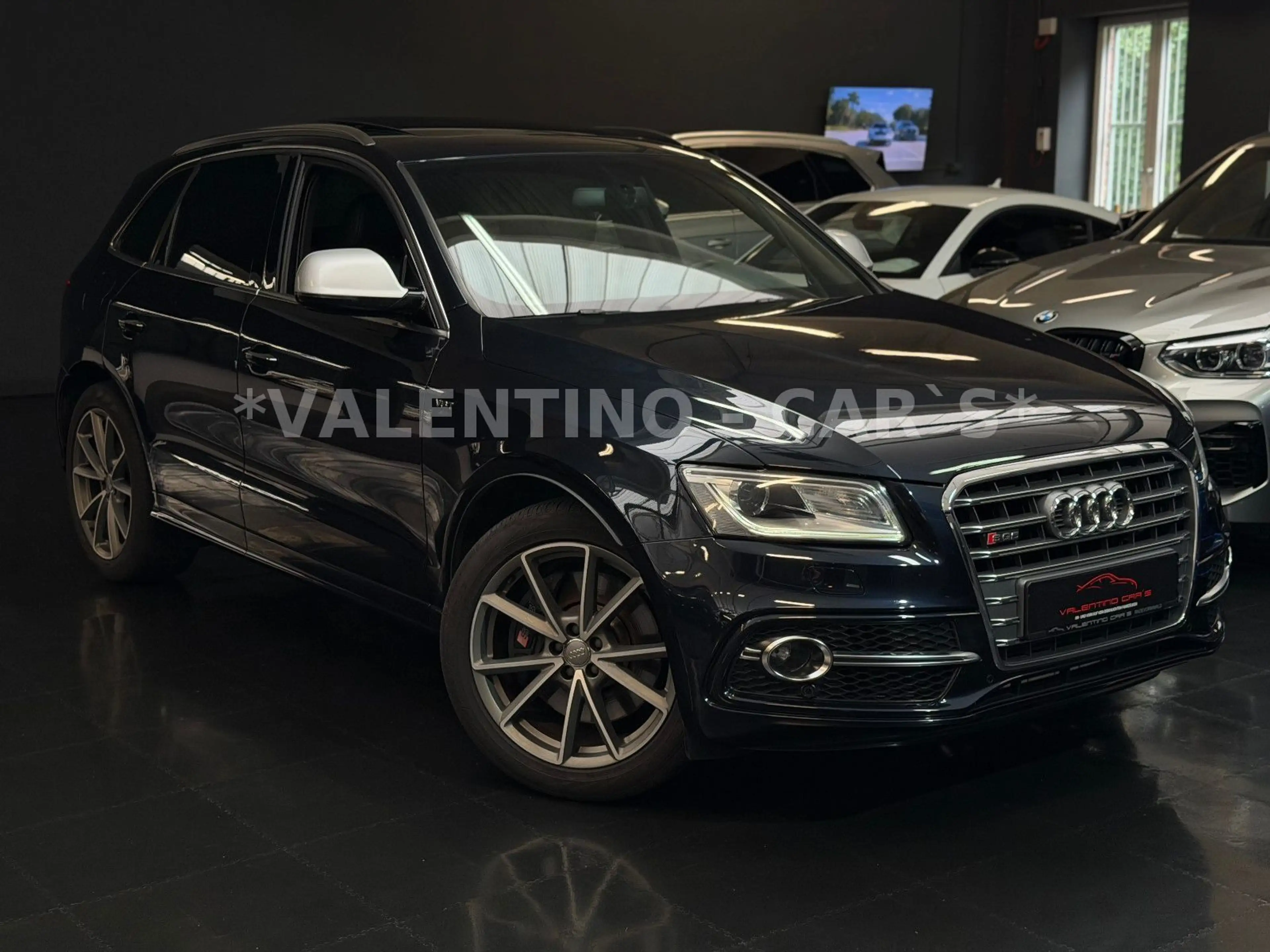 Audi SQ5 3.0 TDI quattro S-Tron/Kam/Pano/AHK/B&O/Temp