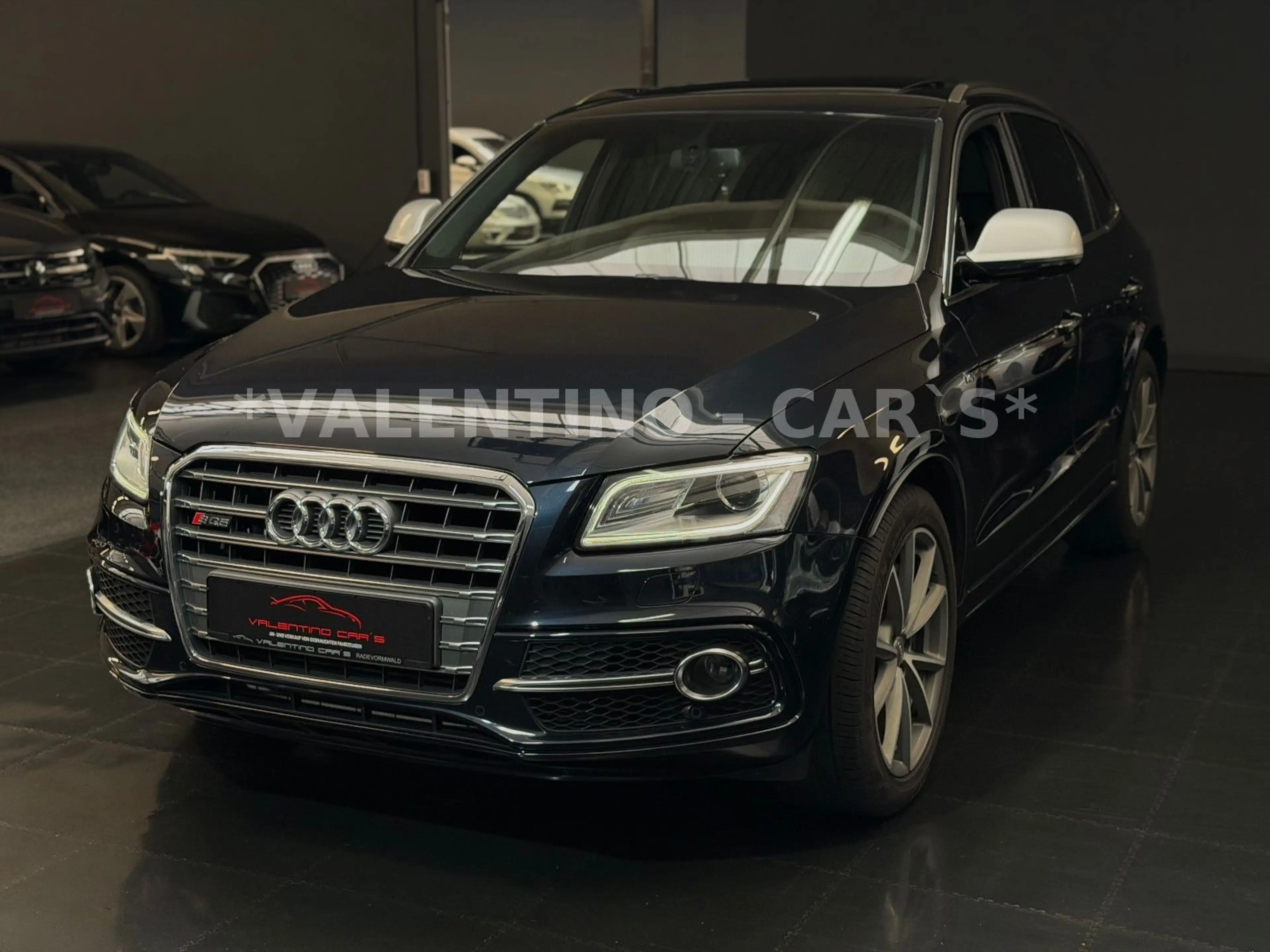 Audi SQ5 3.0 TDI quattro S-Tron/Kam/Pano/AHK/B&O/Temp — photo 2