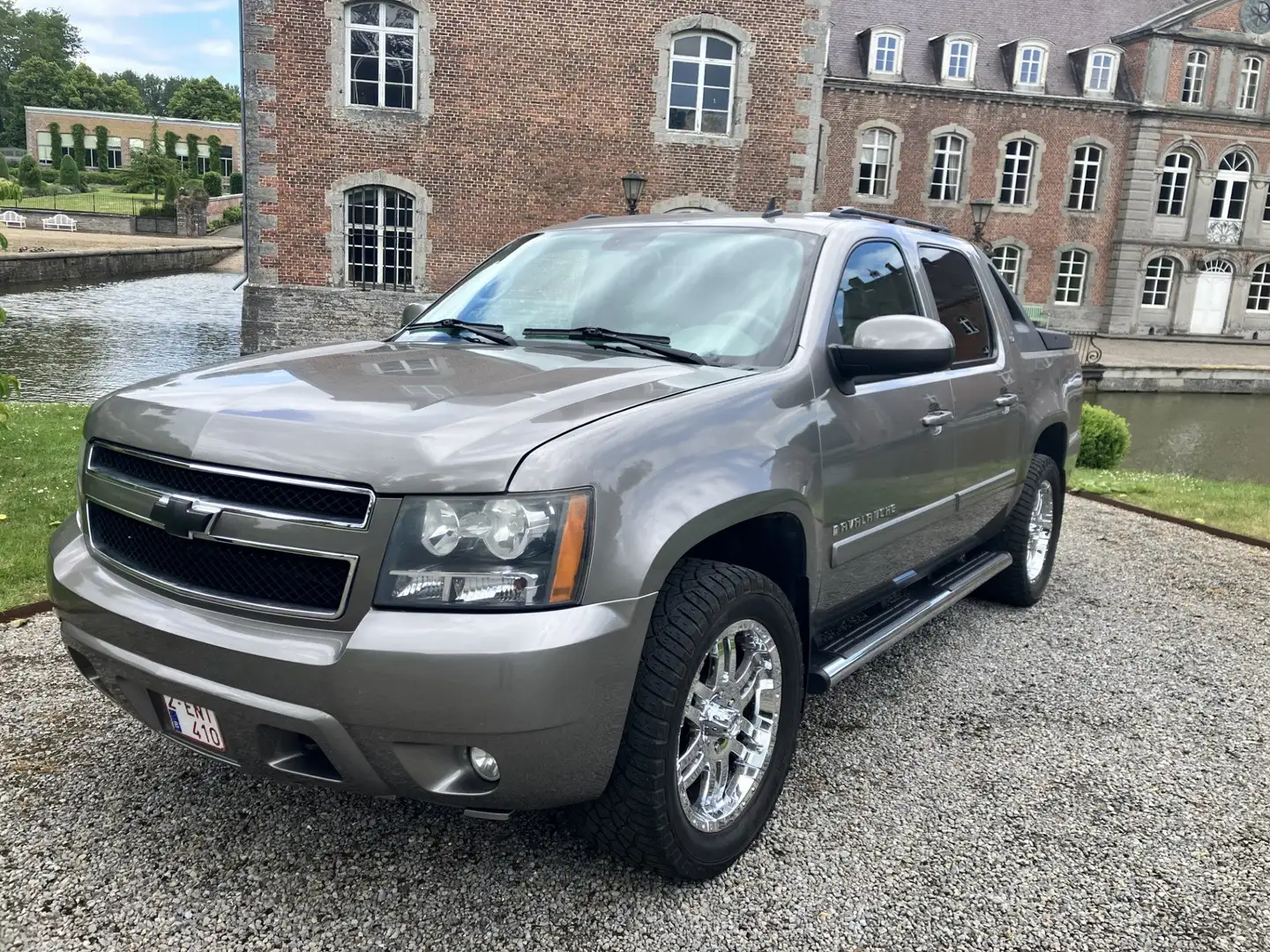Chevrolet Avalanche LTZ Bronz - 1