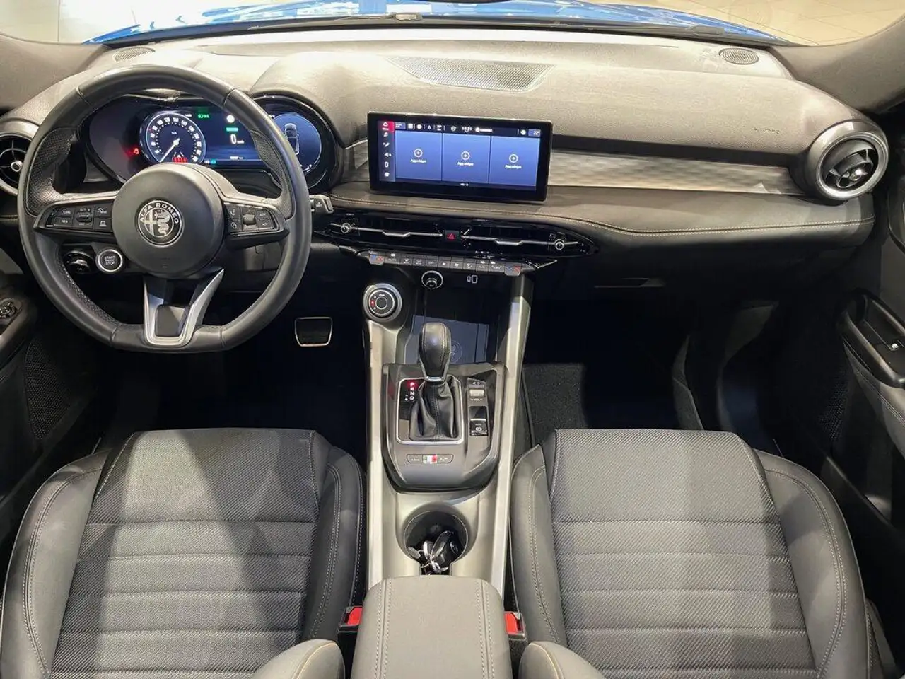 Alfa Romeo Tonale 2023 — фото 12