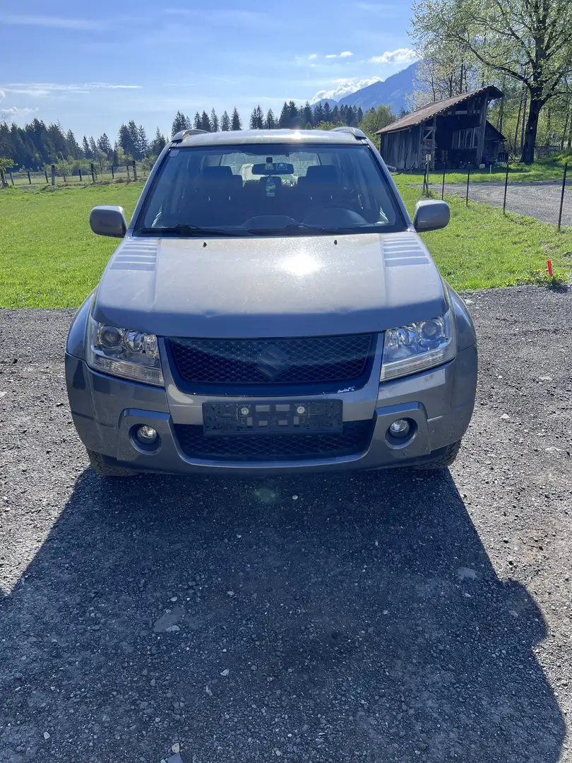 Suzuki Grand Vitara 1,9 DDiS - 1
