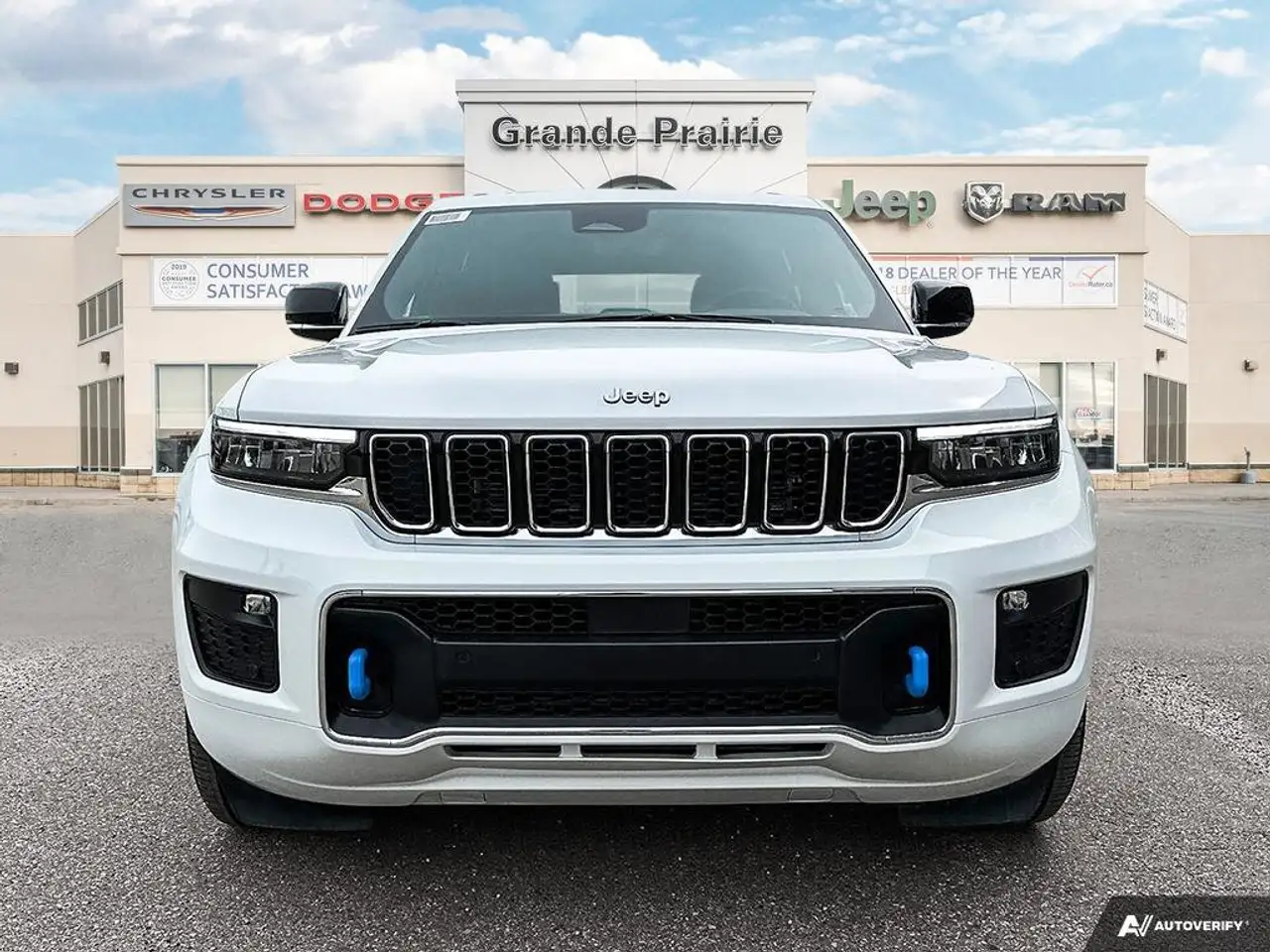 Jeep Grand Cherokee снимка Jeep Grand Cherokee