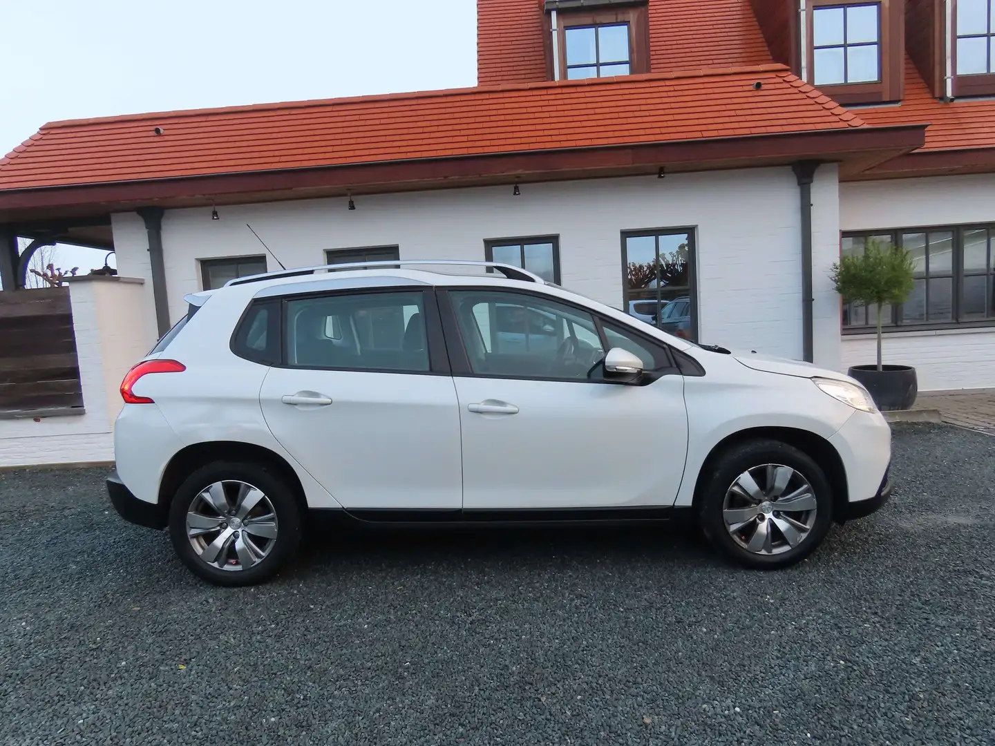 Peugeot 2008 2008 120 VTI Allure Wit - 2