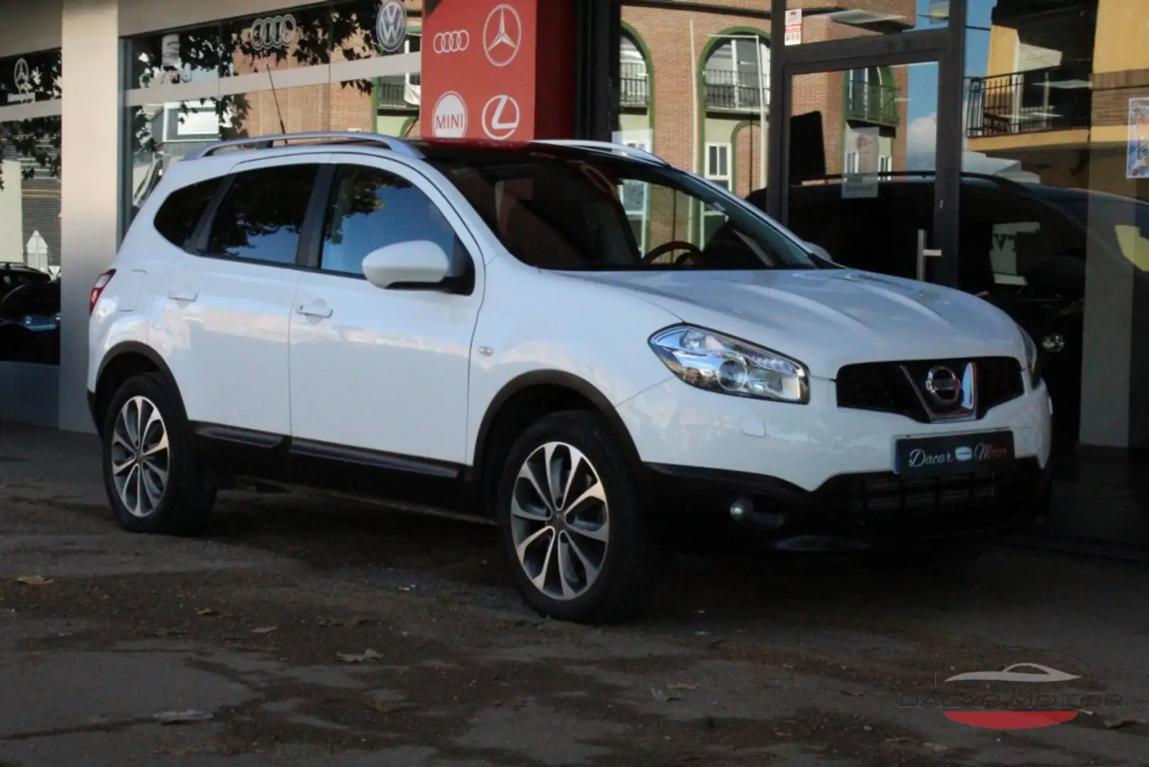 Nissan Qashqai Q+2 1.6dCi Tekna Premium 4x2 18´´ Blanc - 1