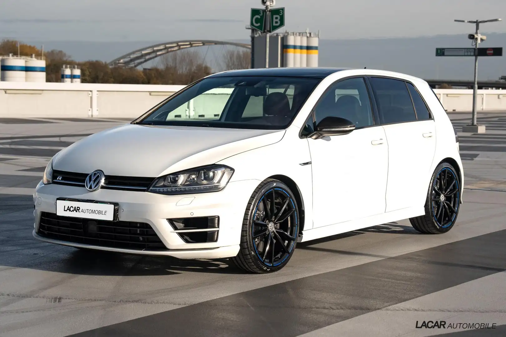 Volkswagen Golf 2.0 TSI R 4Motion I Pano I Milltek Blanc - 2