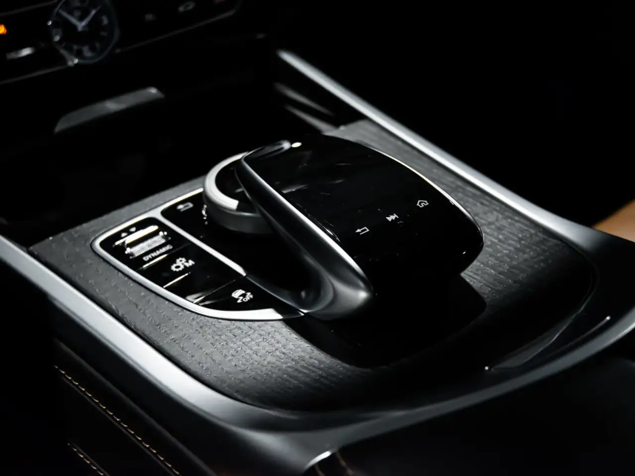 Mercedes-Benz G-Class снимка Mercedes-Benz G-Class