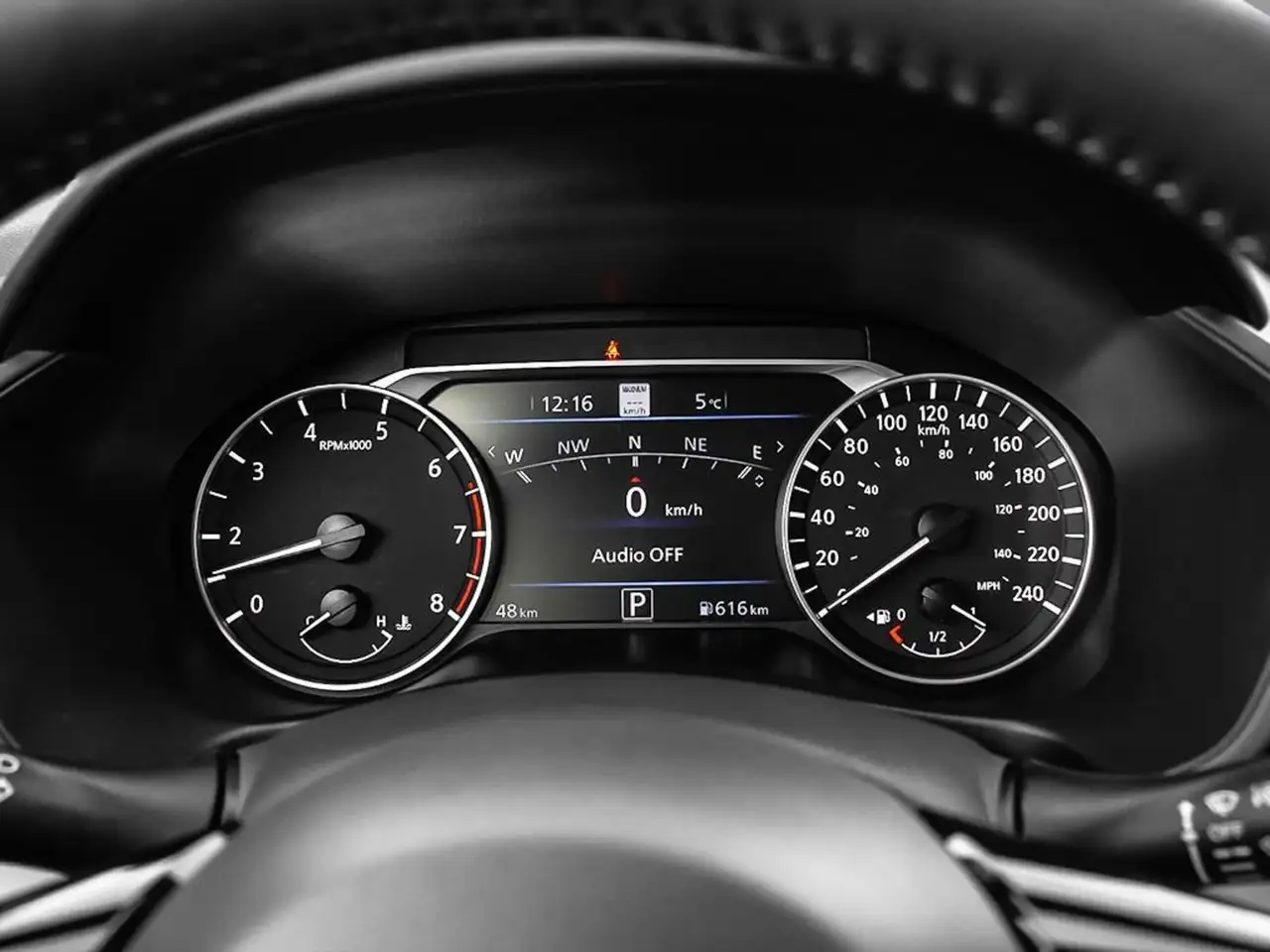 Nissan Altima снимка Nissan Altima
