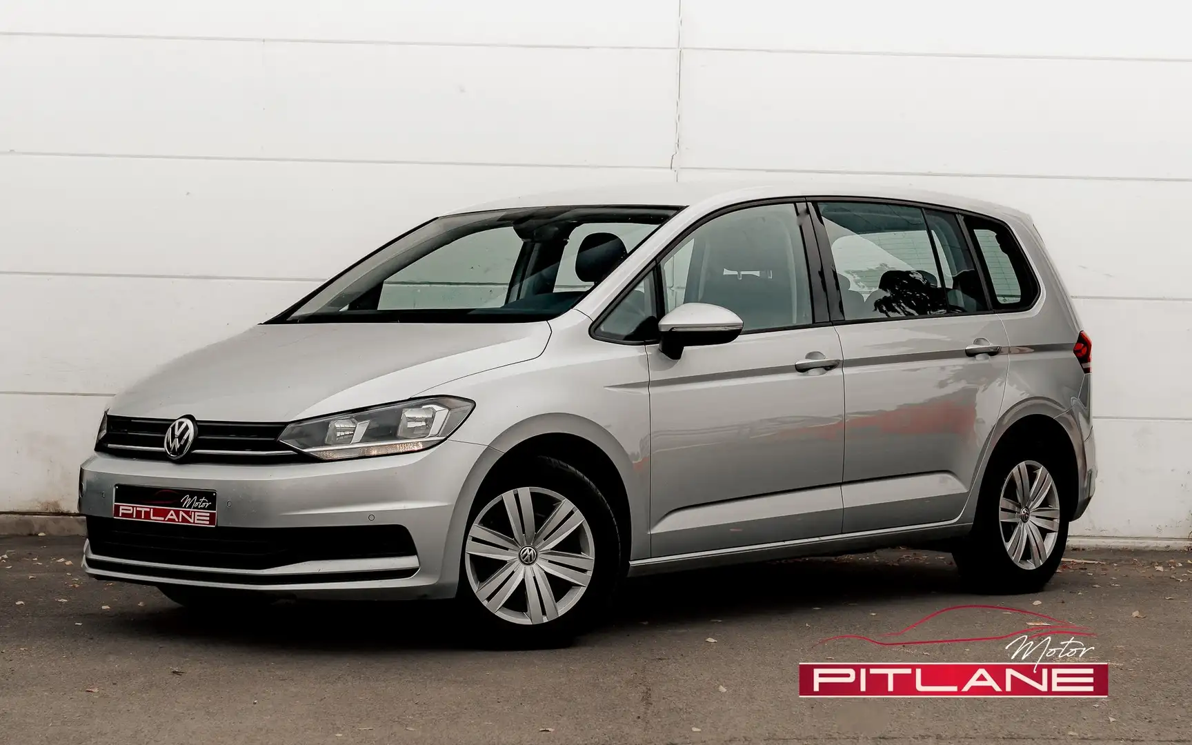 Volkswagen Touran 2.0 TDi Trendline 7 PLACES / DSG 7 / 3 ZONES / ACC Zilver - 1