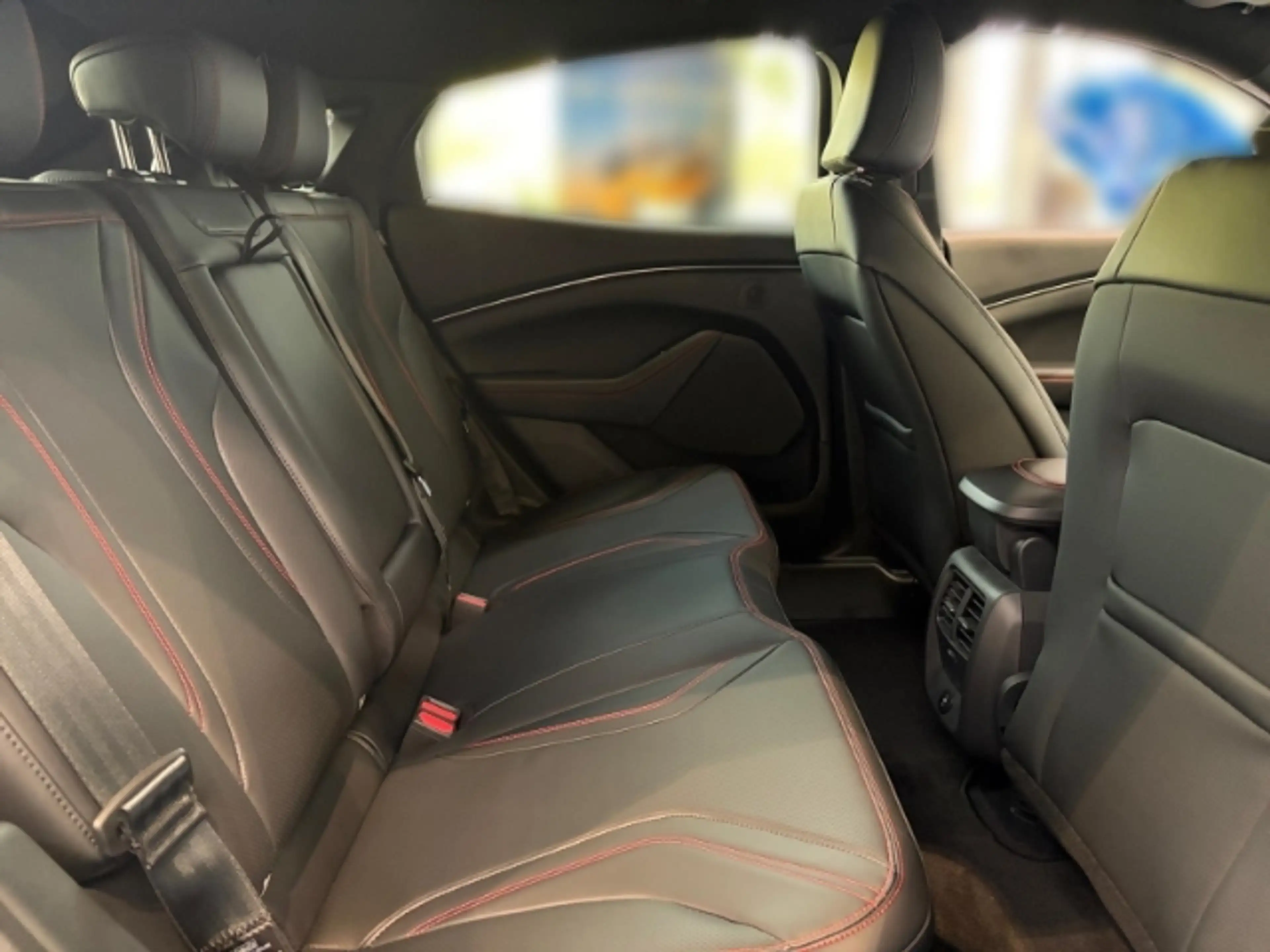 Ford Mustang Mach-E Premium+Kamera+Navi+Abstandstempomat+Müdigkeitserk — photo 13