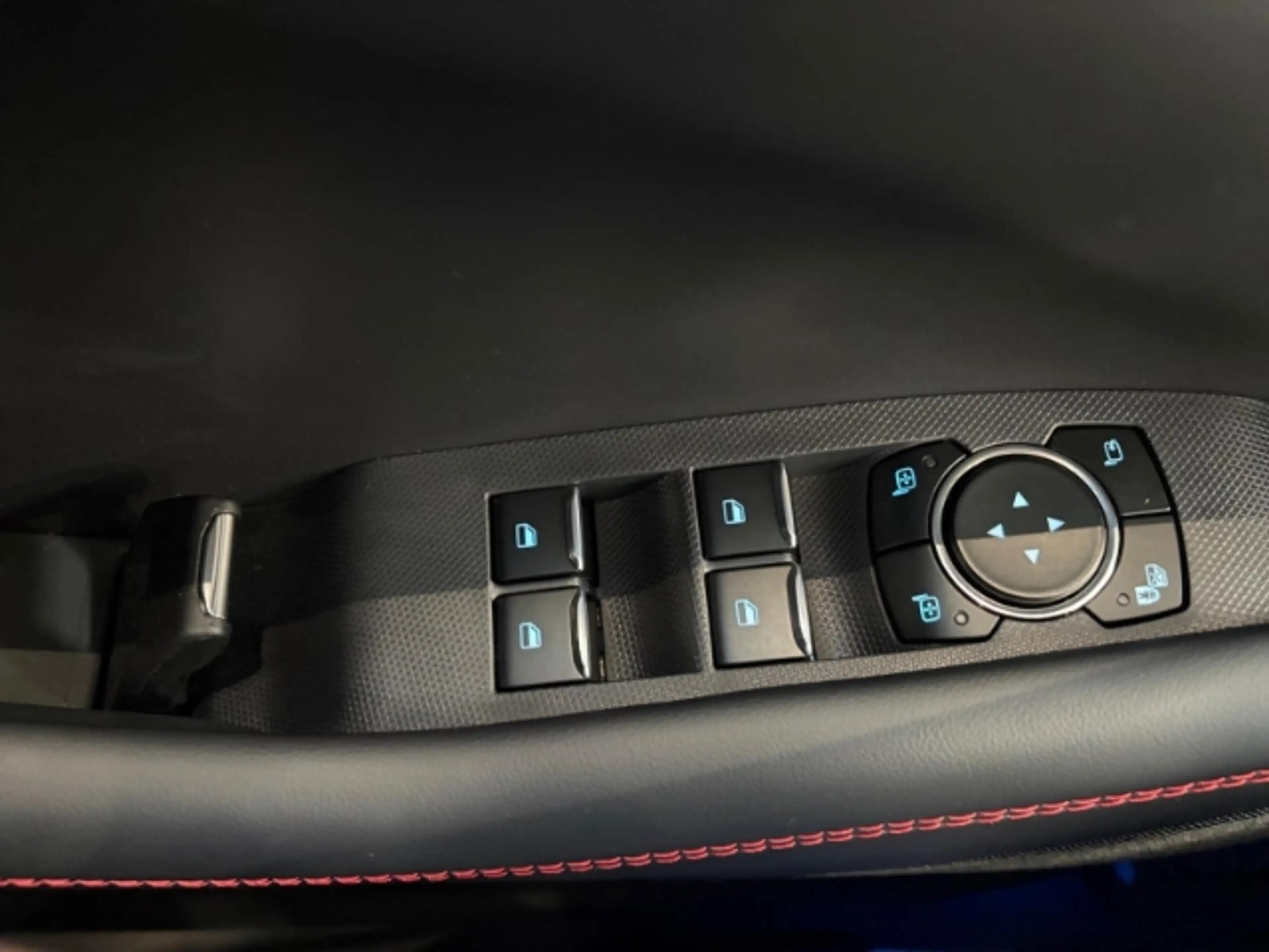 Ford Mustang Mach-E Premium+Kamera+Navi+Abstandstempomat+Müdigkeitserk — photo 15