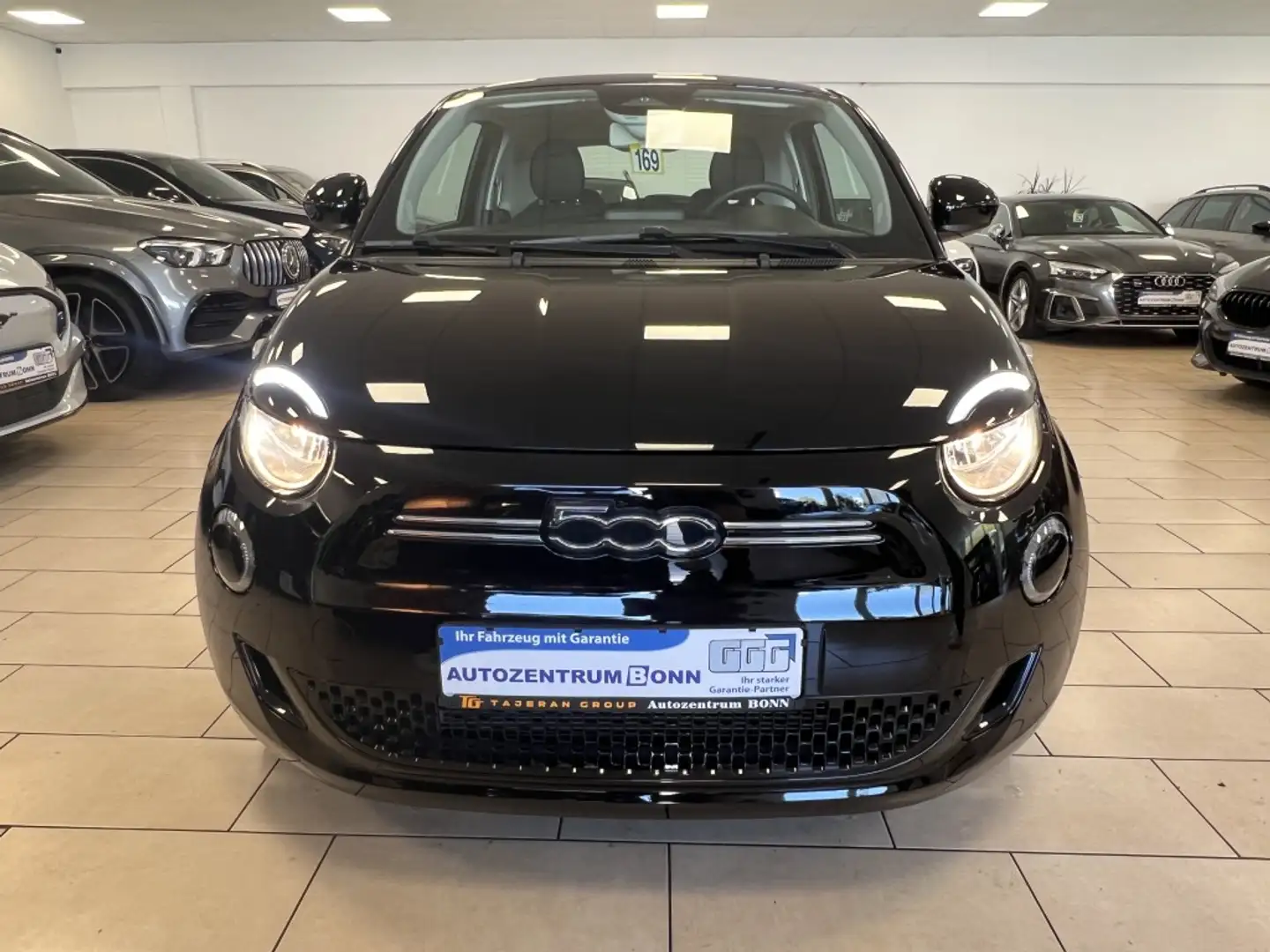 Fiat 500 Action*SHZ*Spurassist.*BT-Audio*Klima* Schwarz - 2