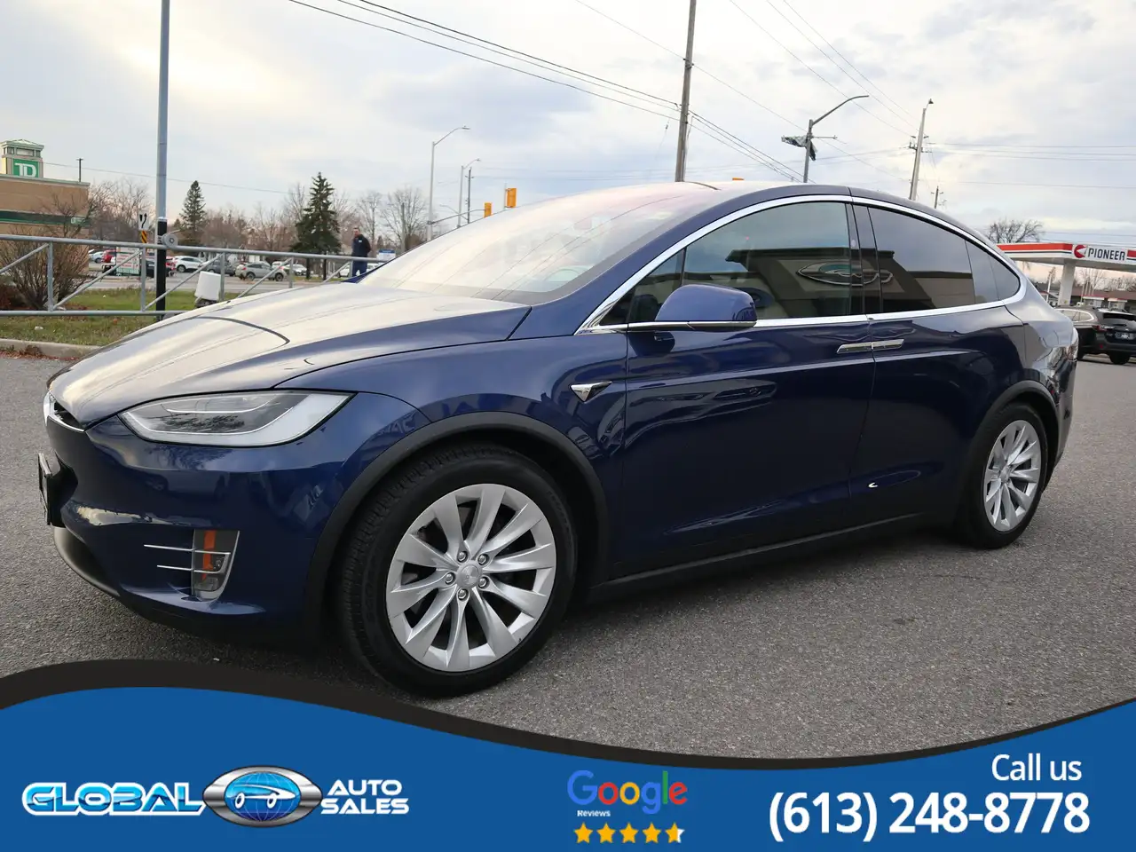 Tesla Model X fotografie Tesla Model X