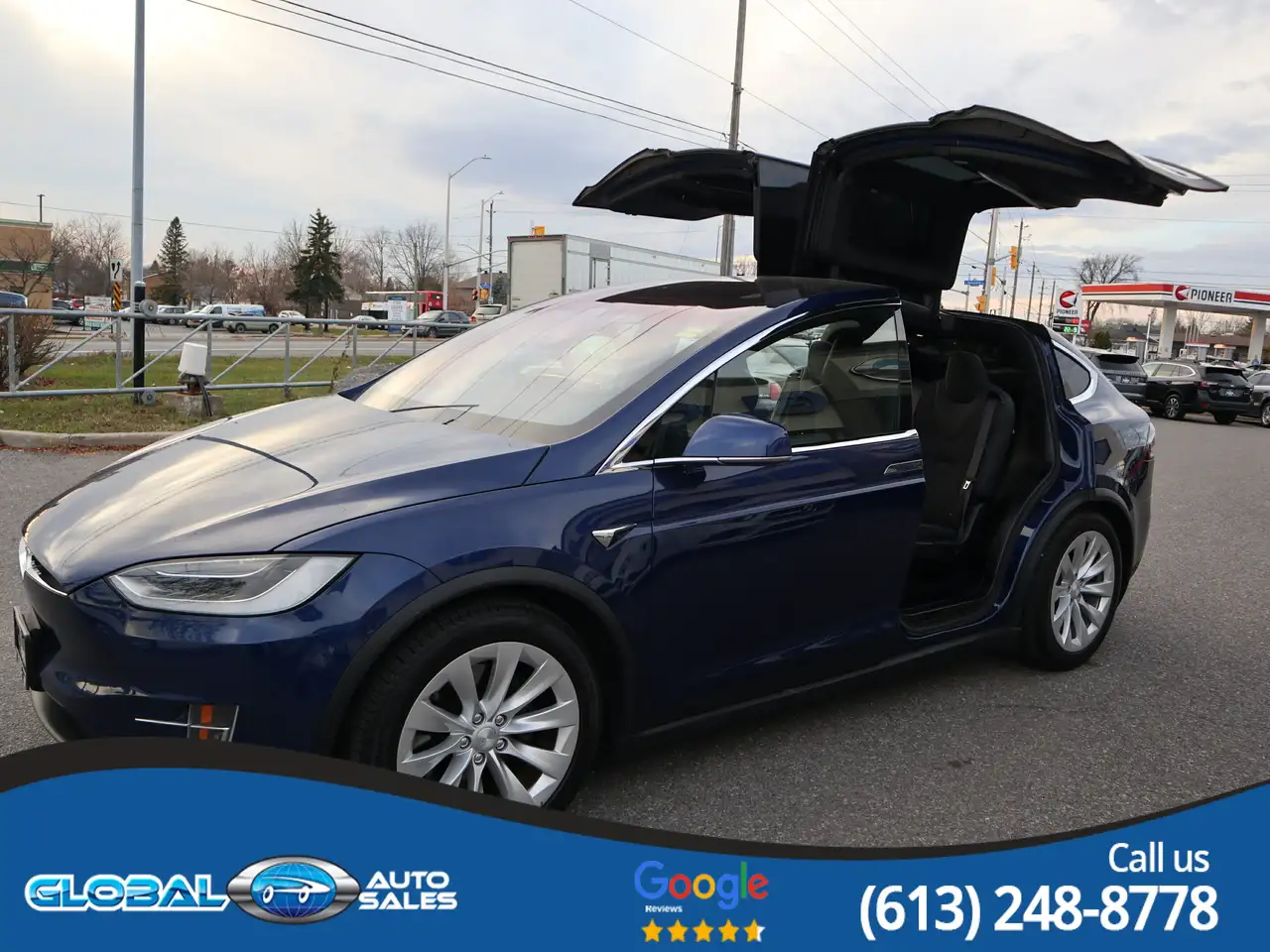 Tesla Model X fotografie Tesla Model X
