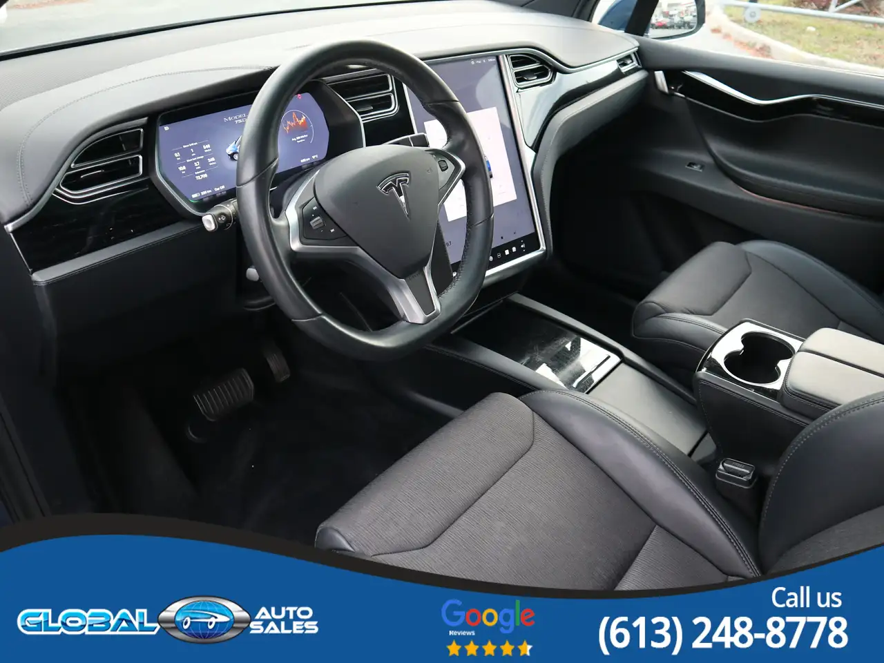 Tesla Model X fotografie Tesla Model X